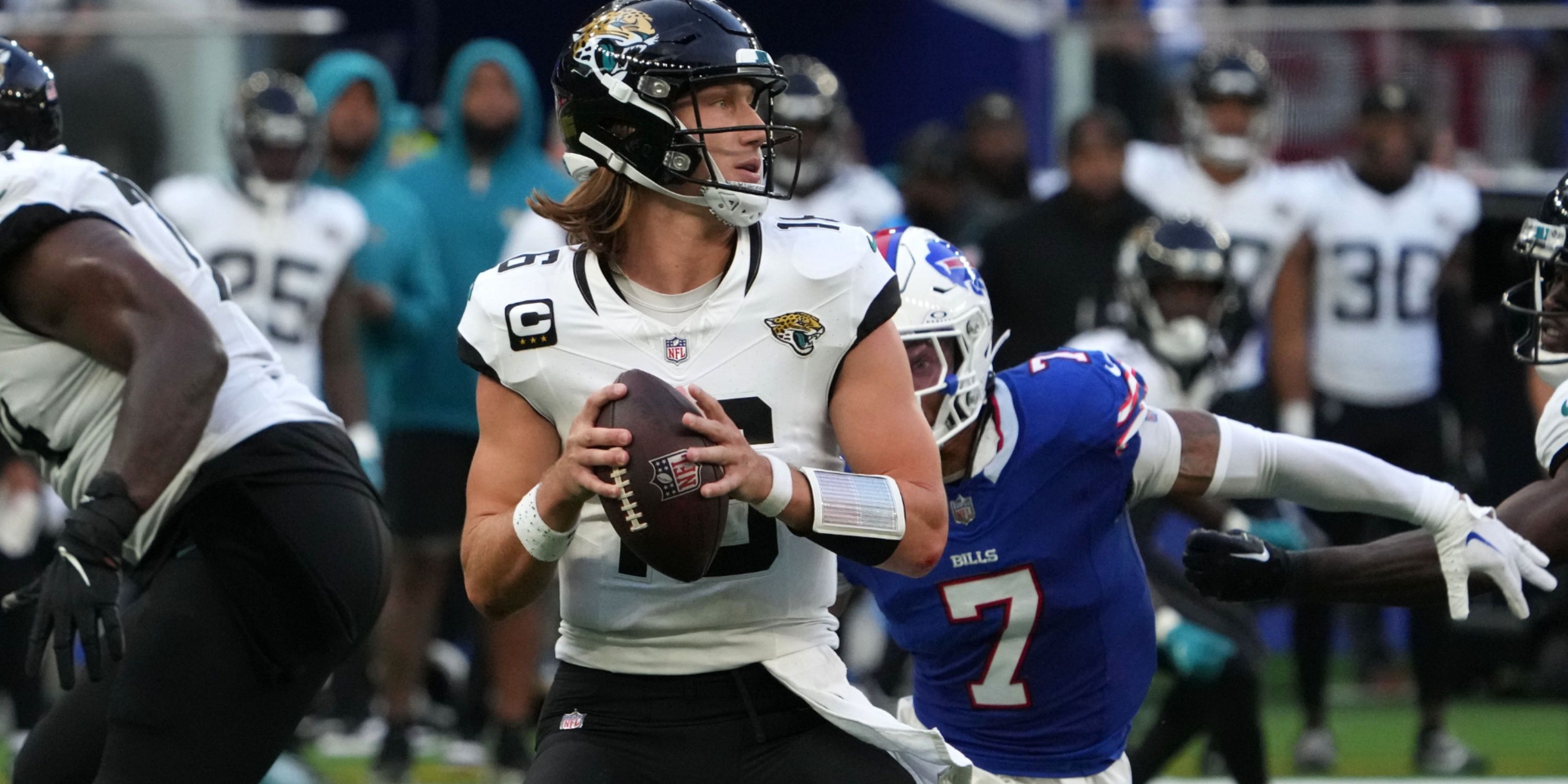 Trevor Lawrence Jaguars vs. Bills London 2023