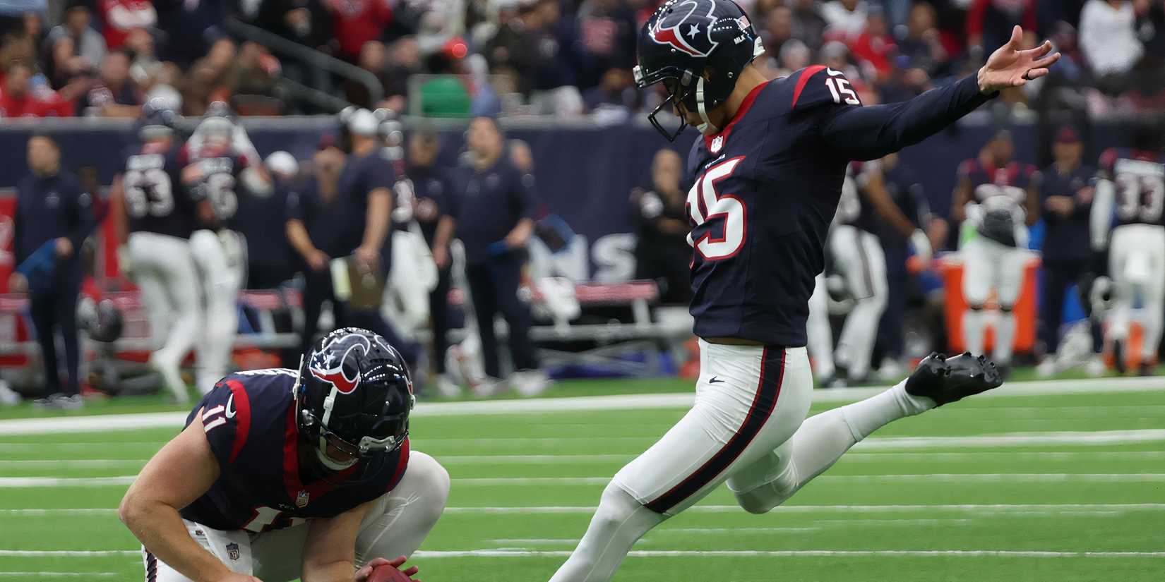 Famous Kickers Ranking the Top 10 Current NFL Kickers