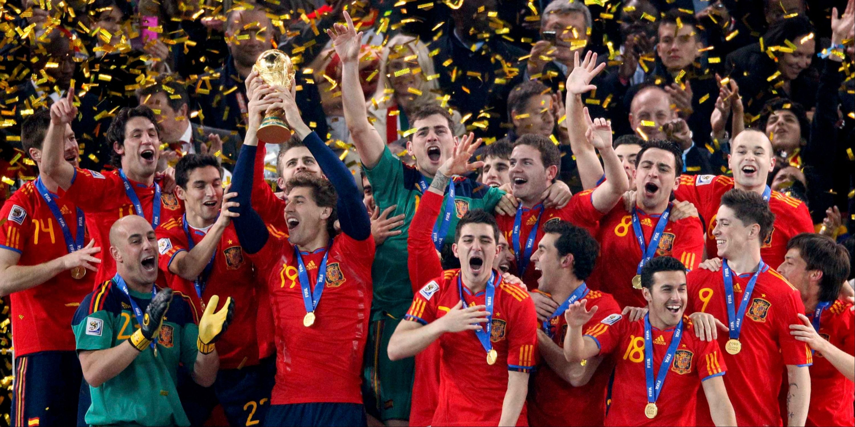 Spain players with the World Cup