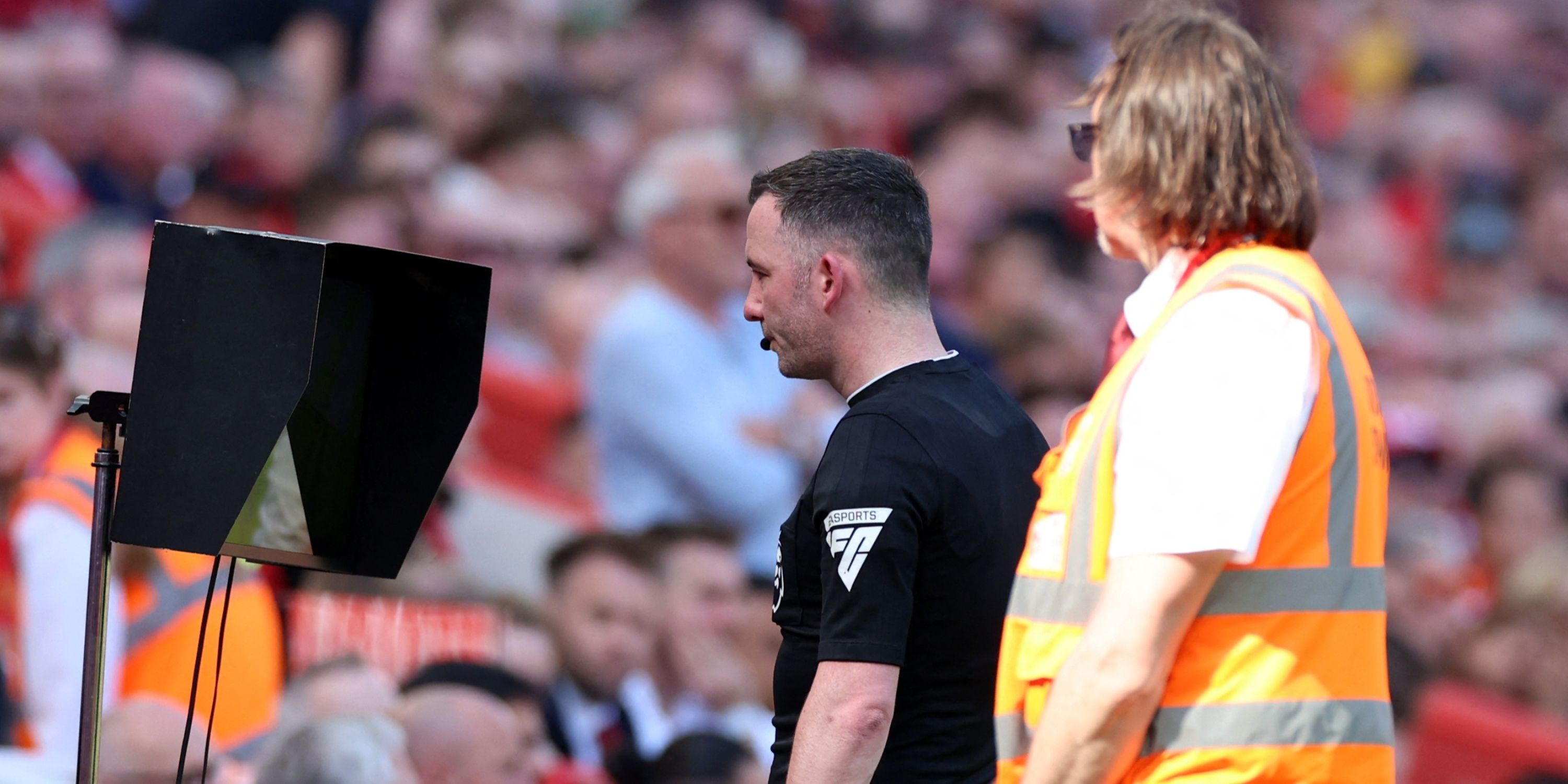 Ex-Ref Keith Hackett Ranked 19 Premier League Referees in Order