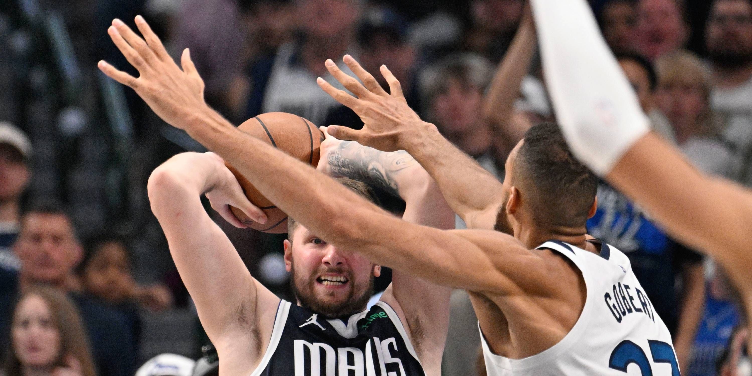 Luka Doncic makes a play against the Timberwolves.