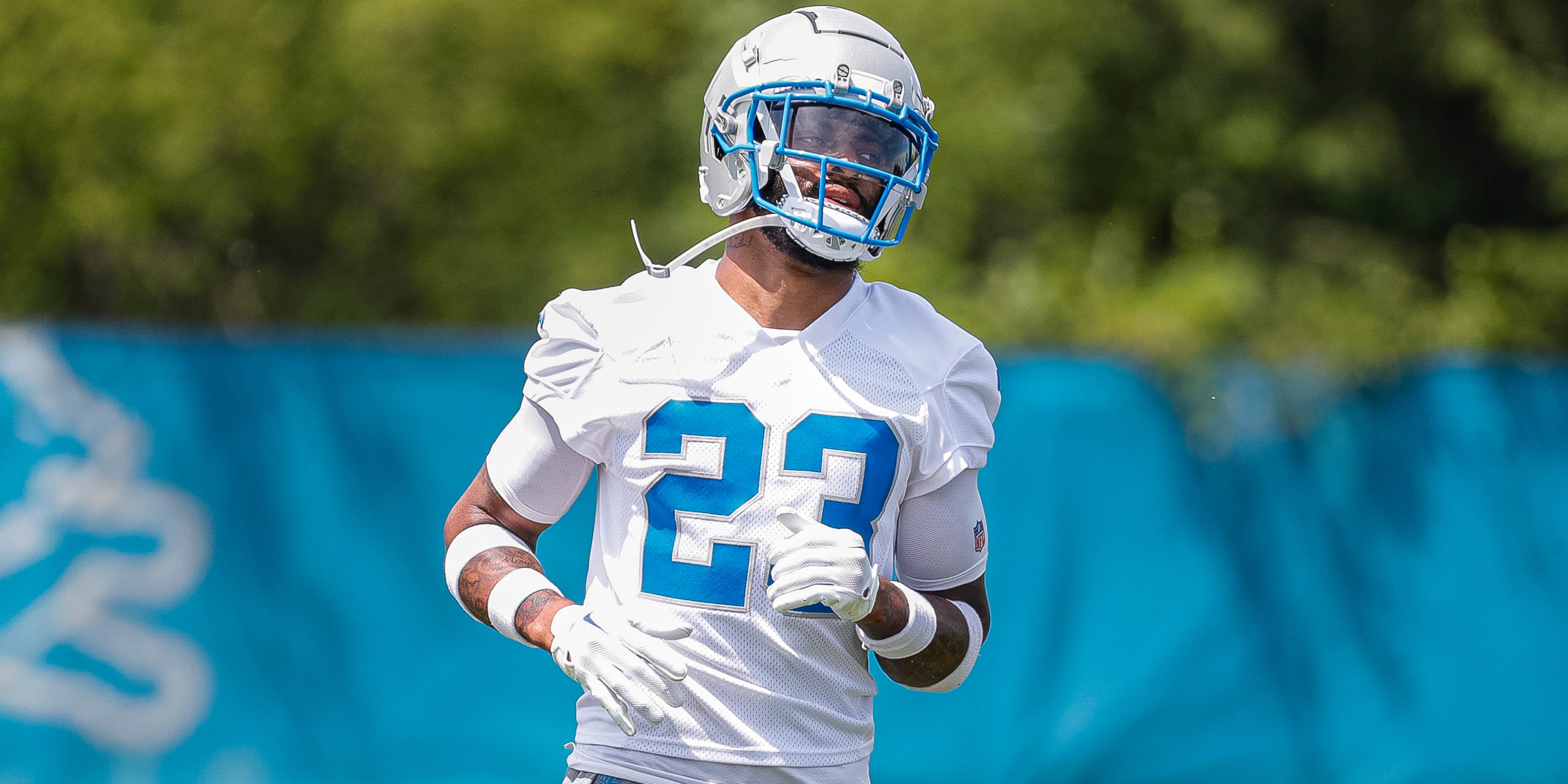 He Fits Perfect': Lions DC Praises Veteran CB Carlton Davis