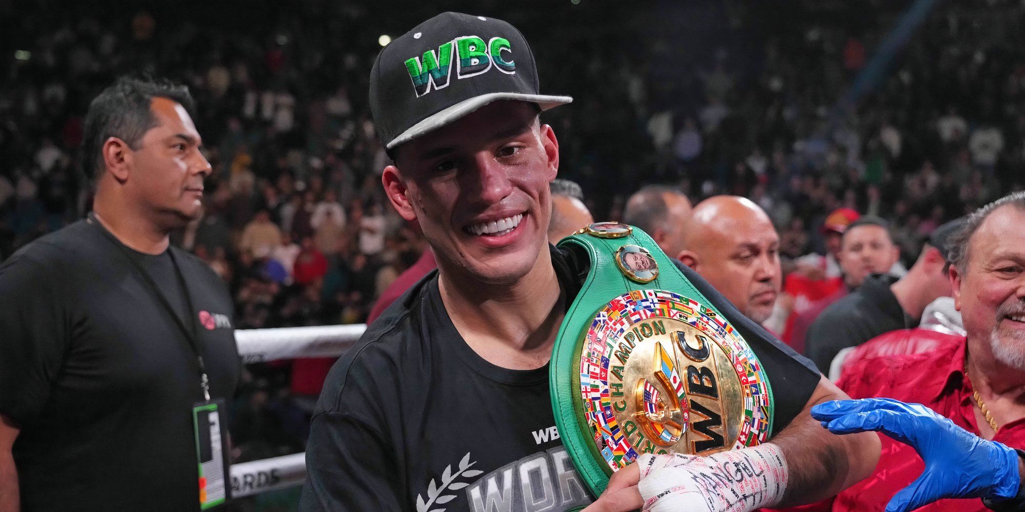 David Benavidez celebrates