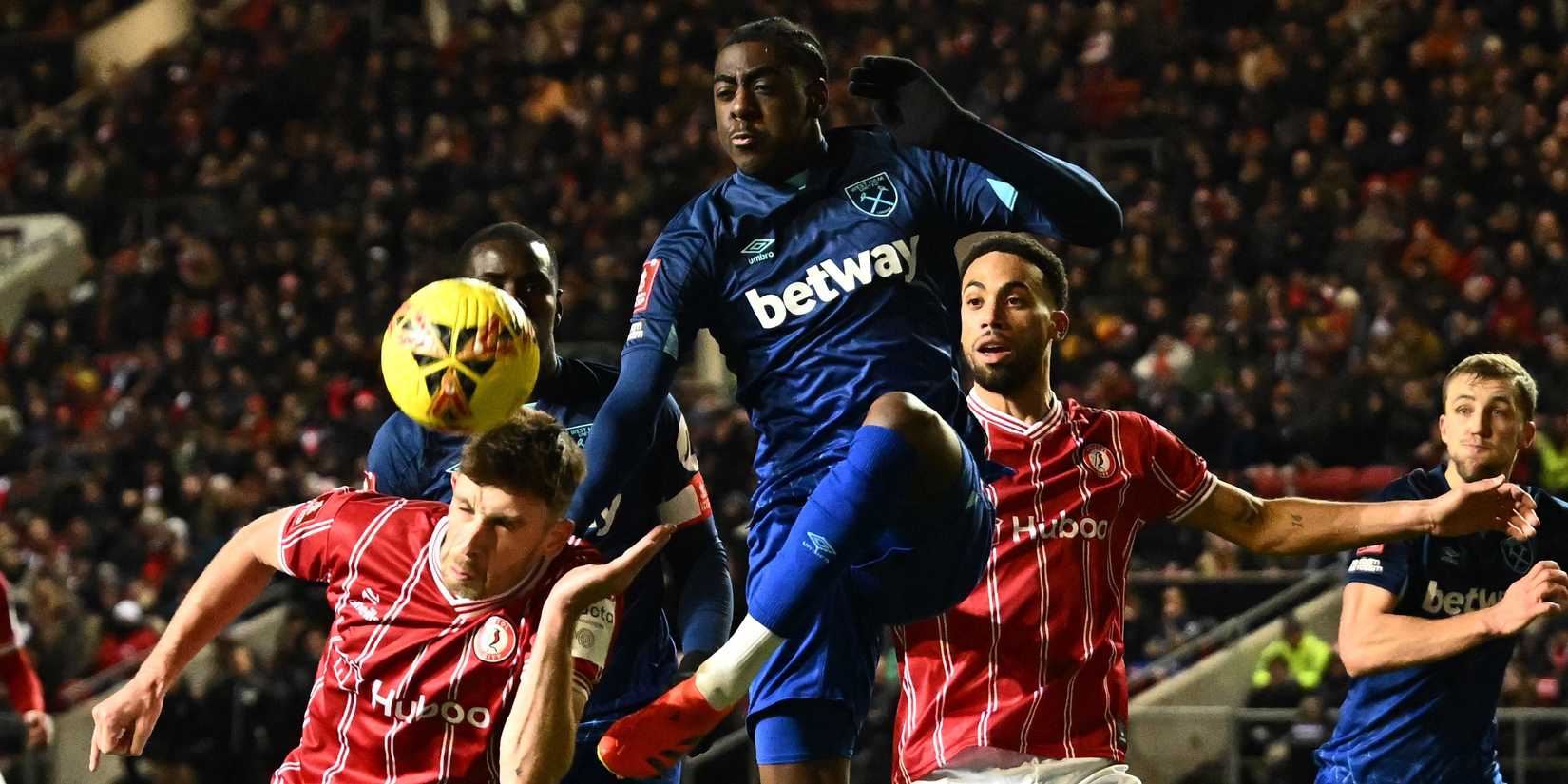 Divin Mubama playing for West Ham in the FA Cup