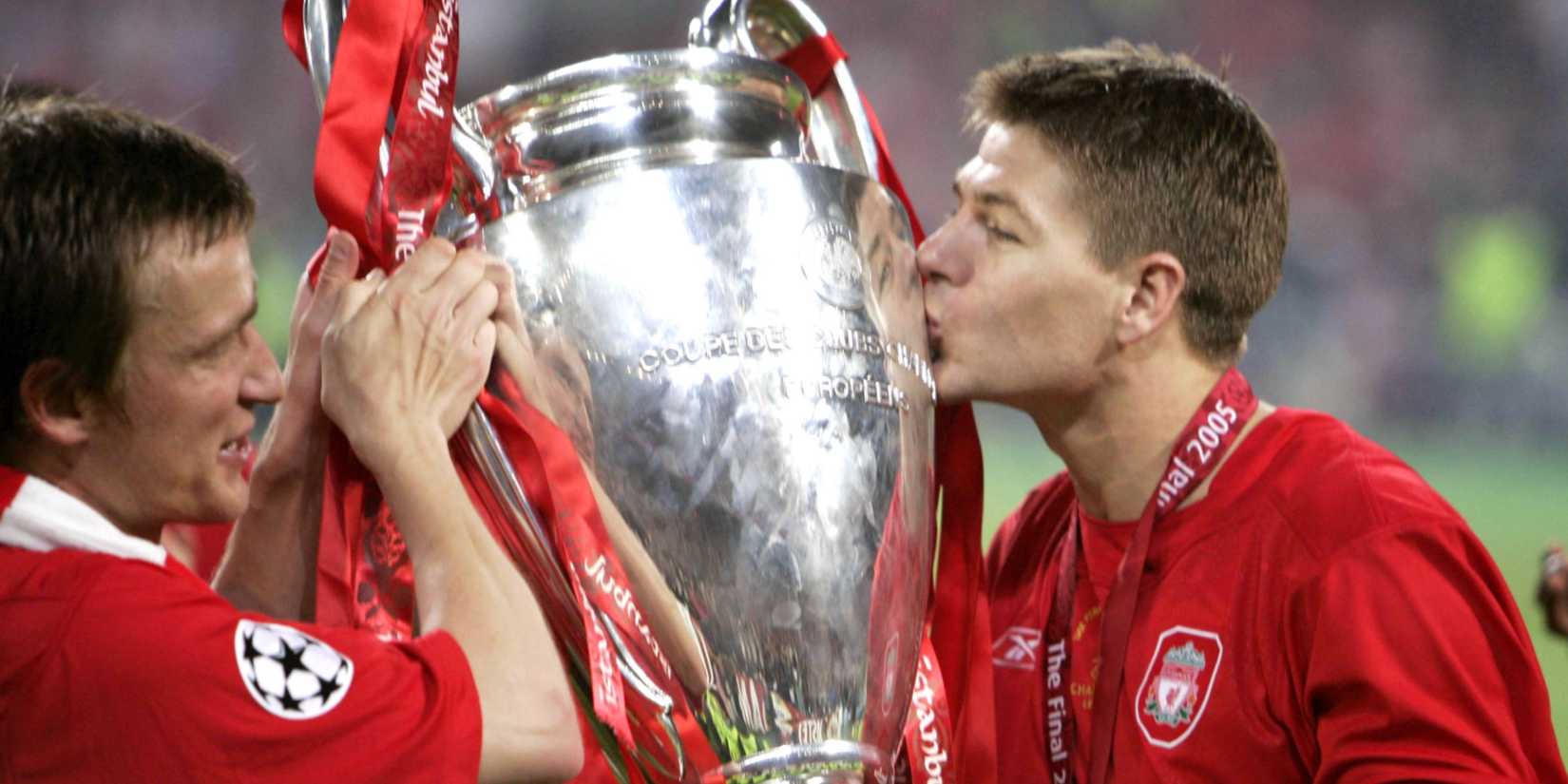 Steven Gerrard kisses the Champions League trophy