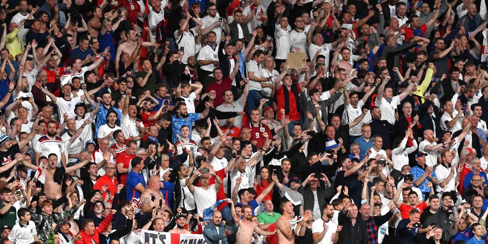 England fans sing