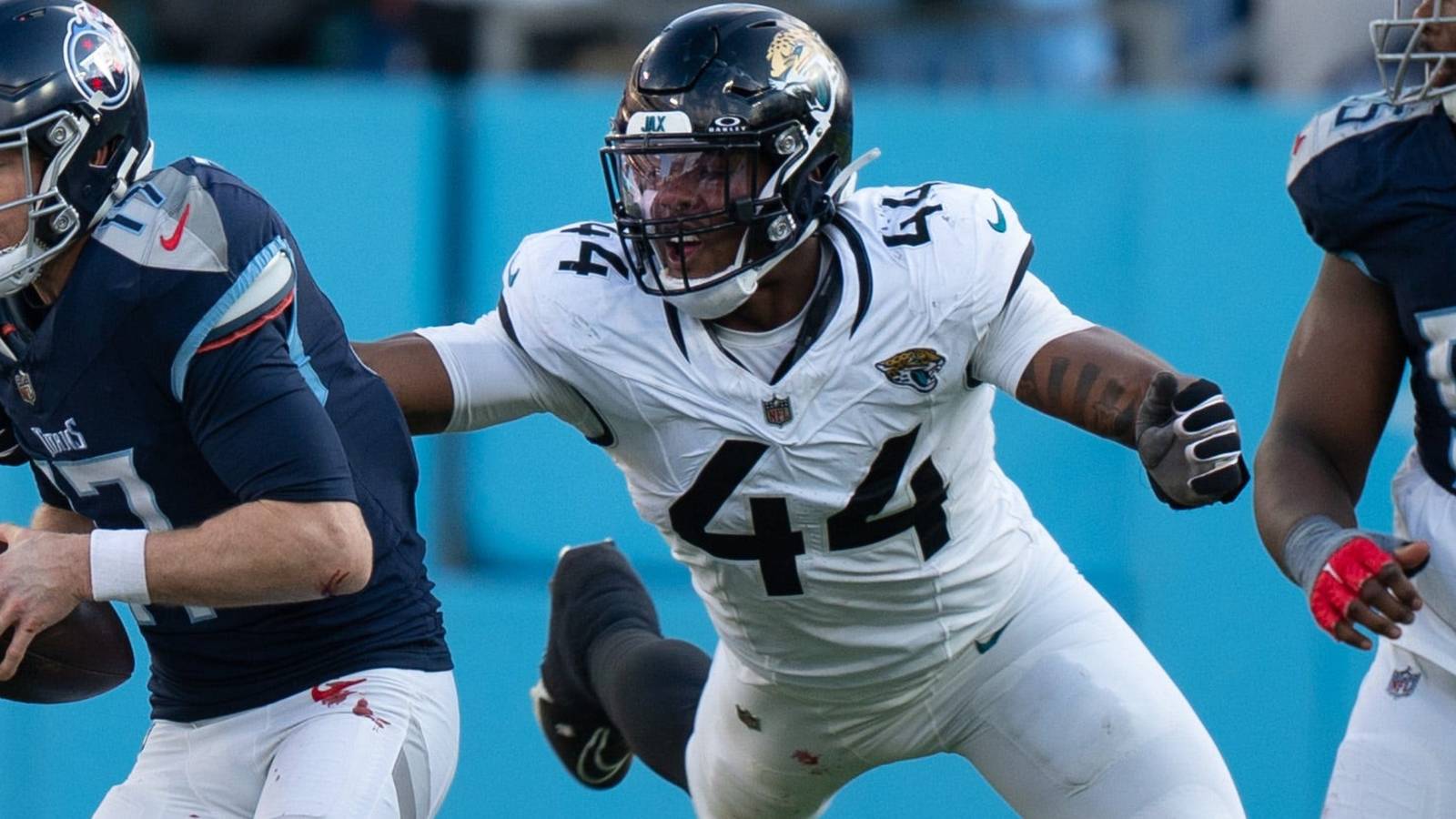 Trevan Walker Travon Walker Motivated By Teammates' Extensions: 'Fuel To The Fire'
