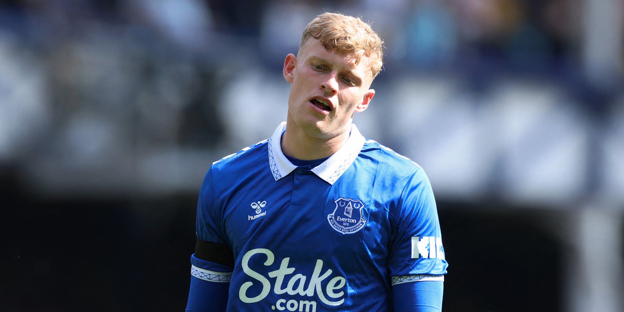 Everton Target Jesper Lindstrom Says Goodbye to Team-Mates