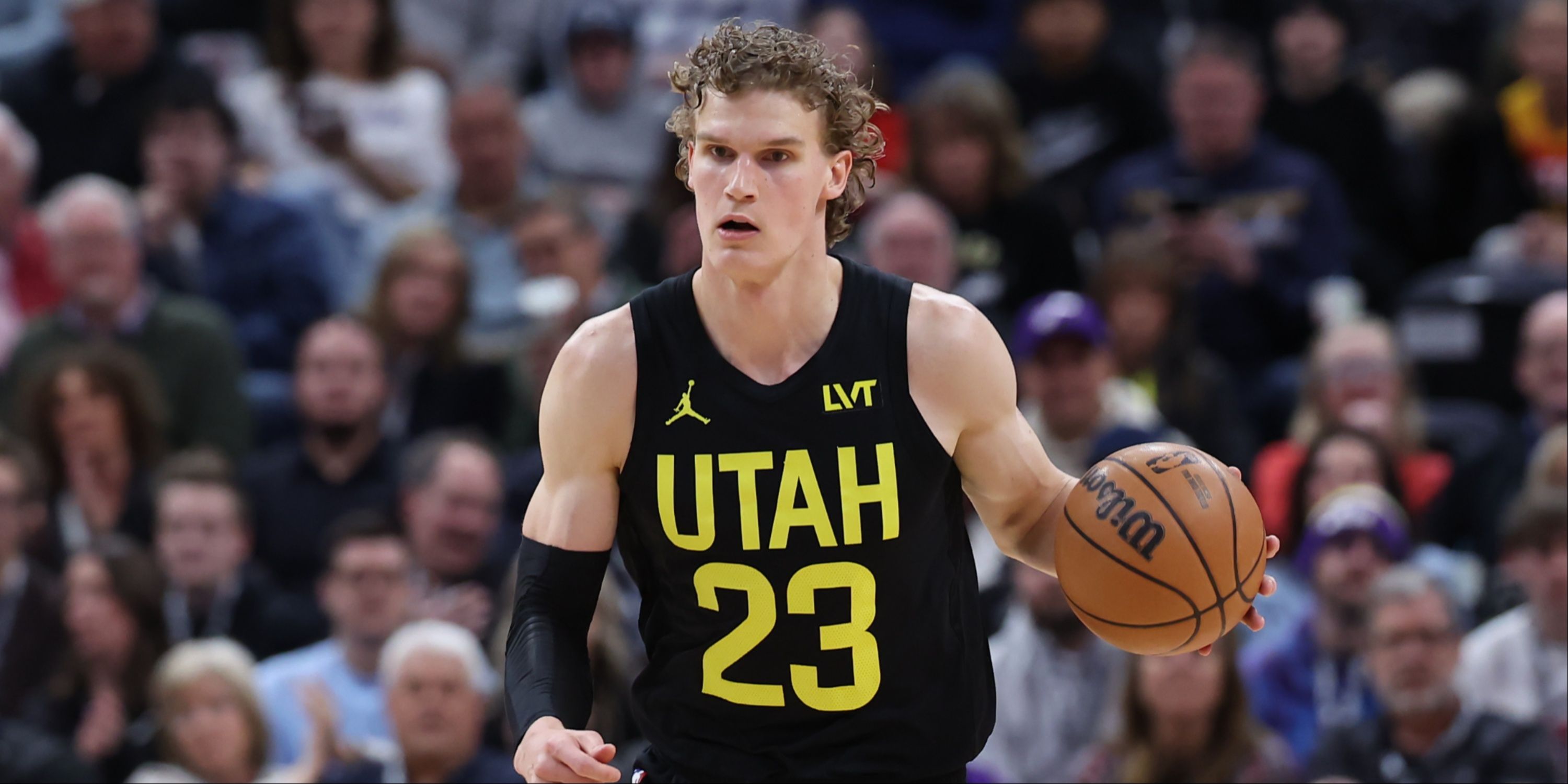 Warriors and Spurs Among Teams Interested in Trading for Lauri Markkanen