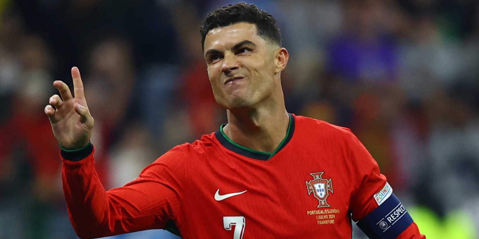 Ruud Gullit Criticises 'Unacceptable' Cristiano Ronaldo for Spotlight ...