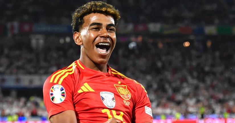bukayo-saka-vs-lamine-yamal-euro-2024-statistics-compared