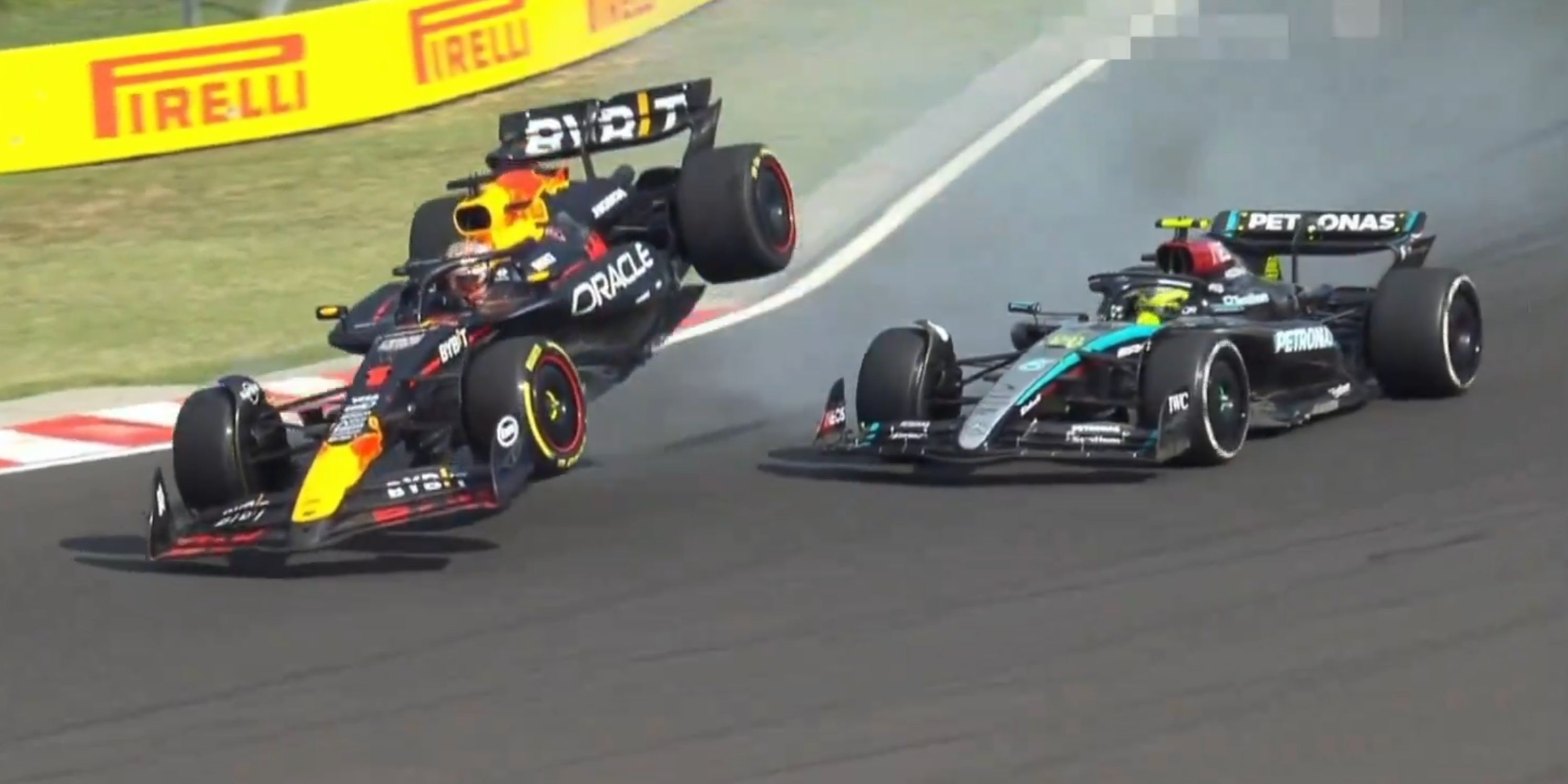 Nico Rosberg's Reaction to Max Verstappen Blaming Lewis Hamilton for Crash