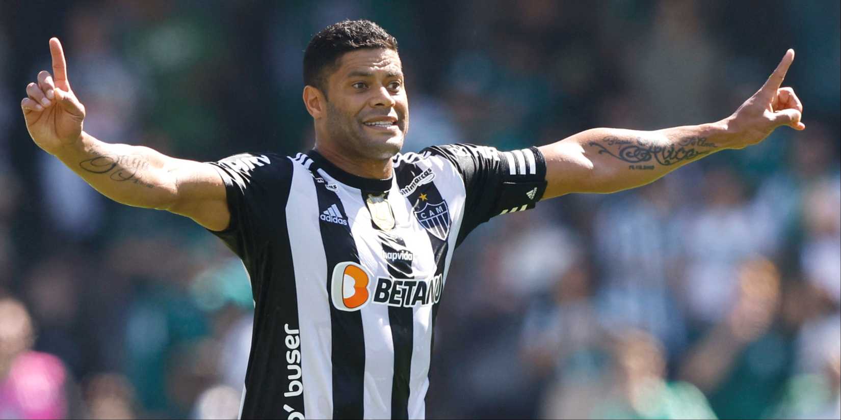 Hulk celebrates for Atletico Mineiro