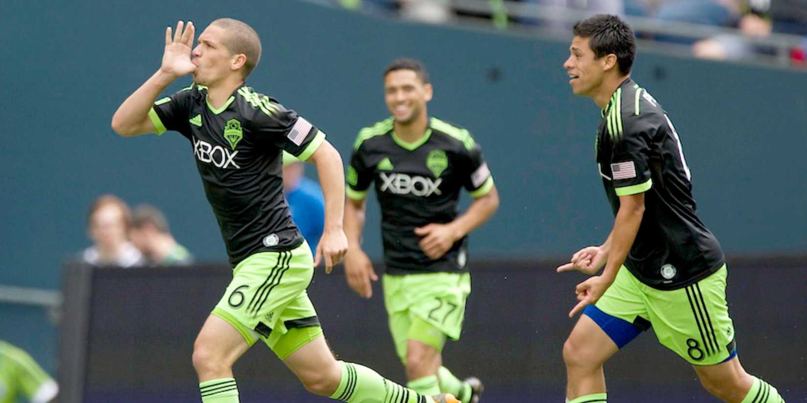 10 Greatest MLS Midfielders in Football History [Ranked]