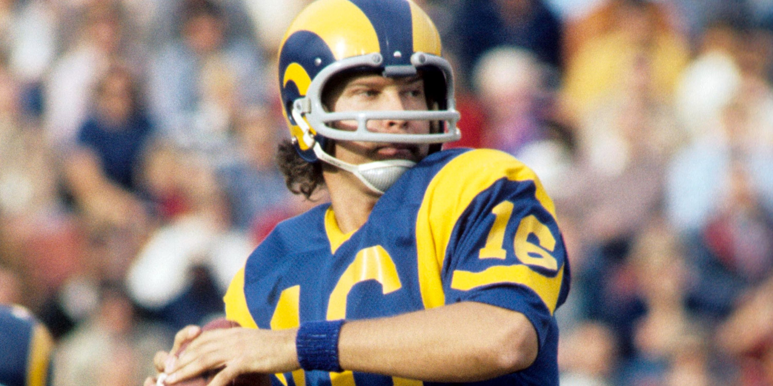 5 Players You Forgot Suited Up for the Los Angeles Rams