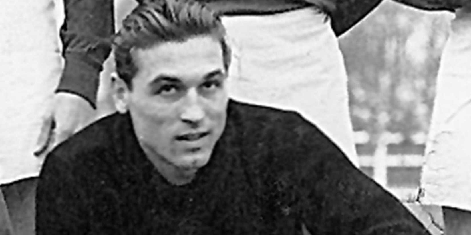 10 Greatest Sweeper Keepers in Football History [Ranked]
