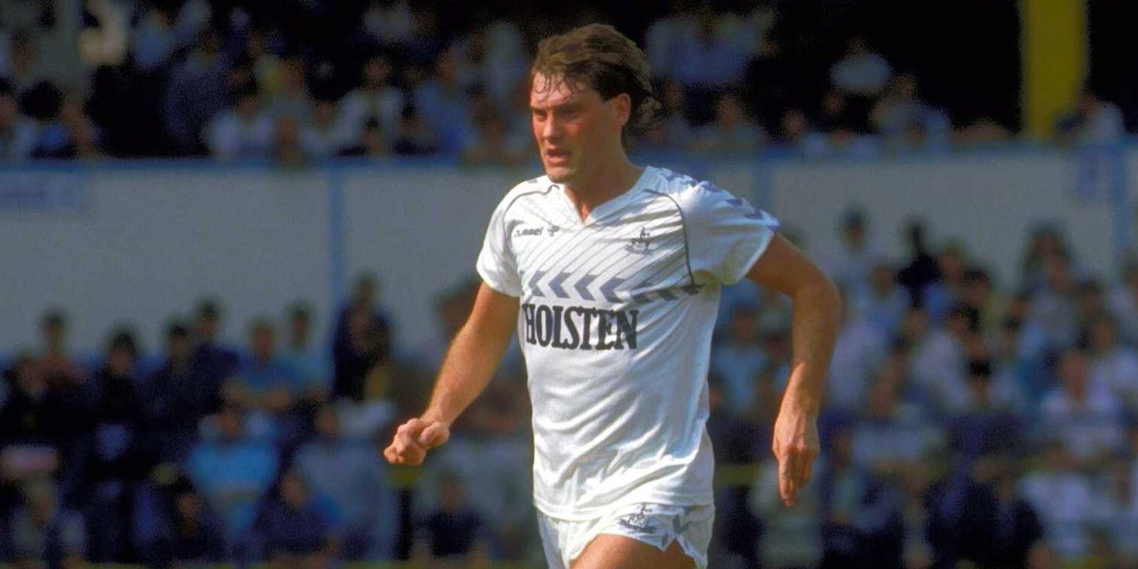 9 Greatest Tottenham Football Kits in History (Ranked)