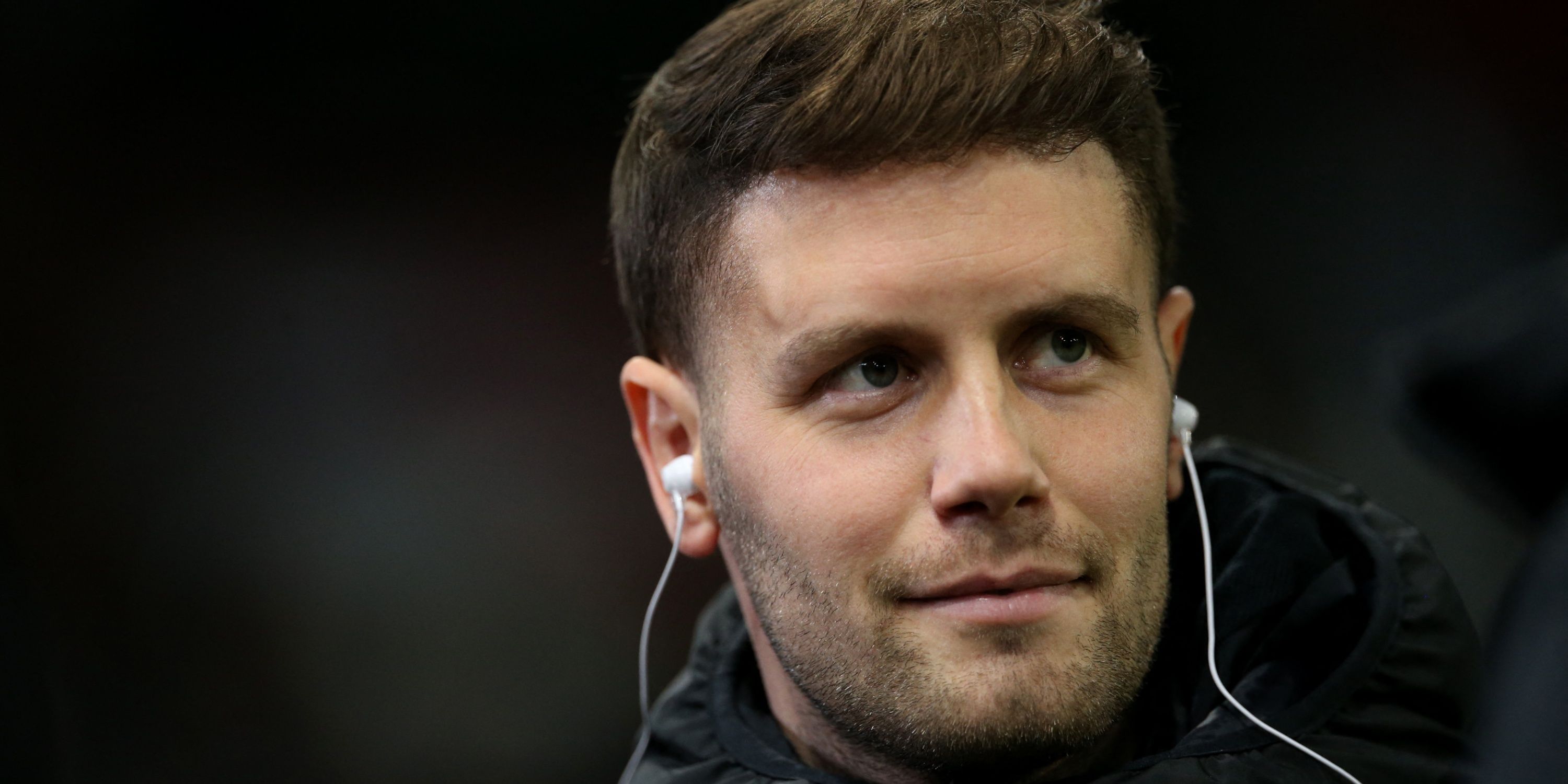 Fabian Hürzeler with earphones in before a game