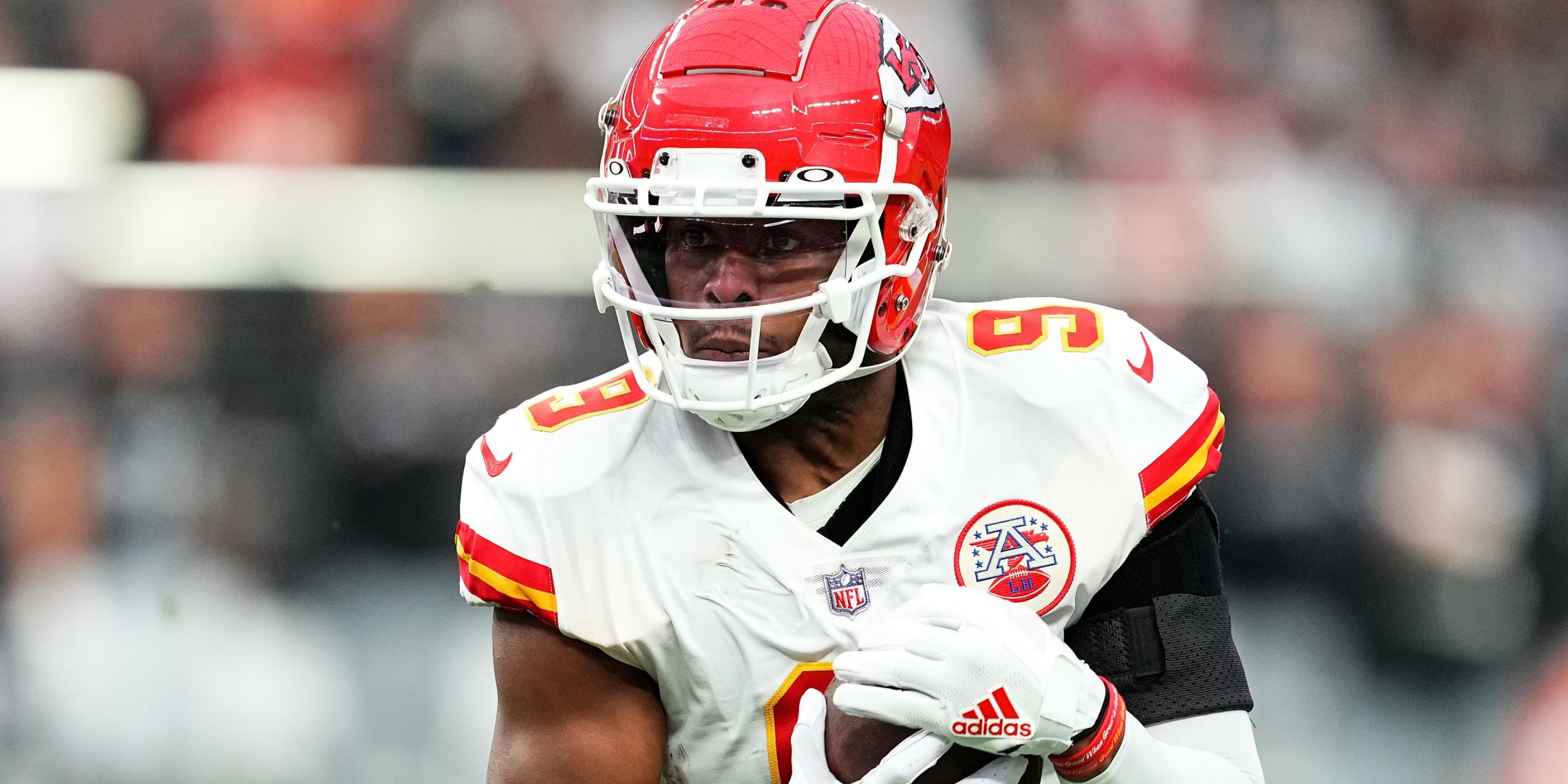 Chiefs Signing of Juju Smith-Schuster Gives Team Best WR Corps of ...