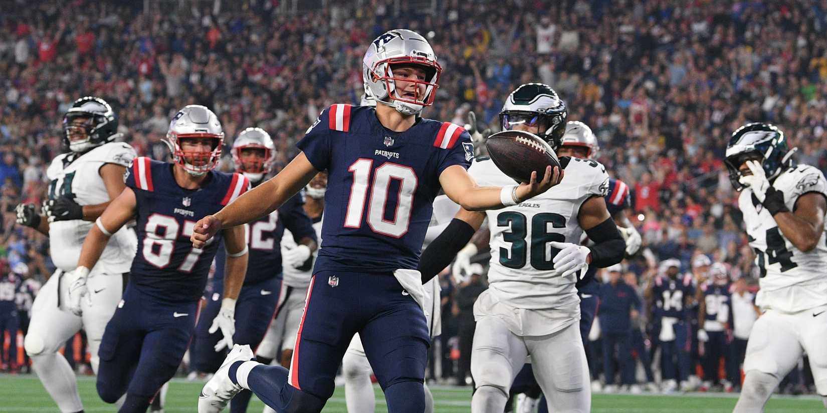 Patriots QB Drake Maye rushes for touchdown