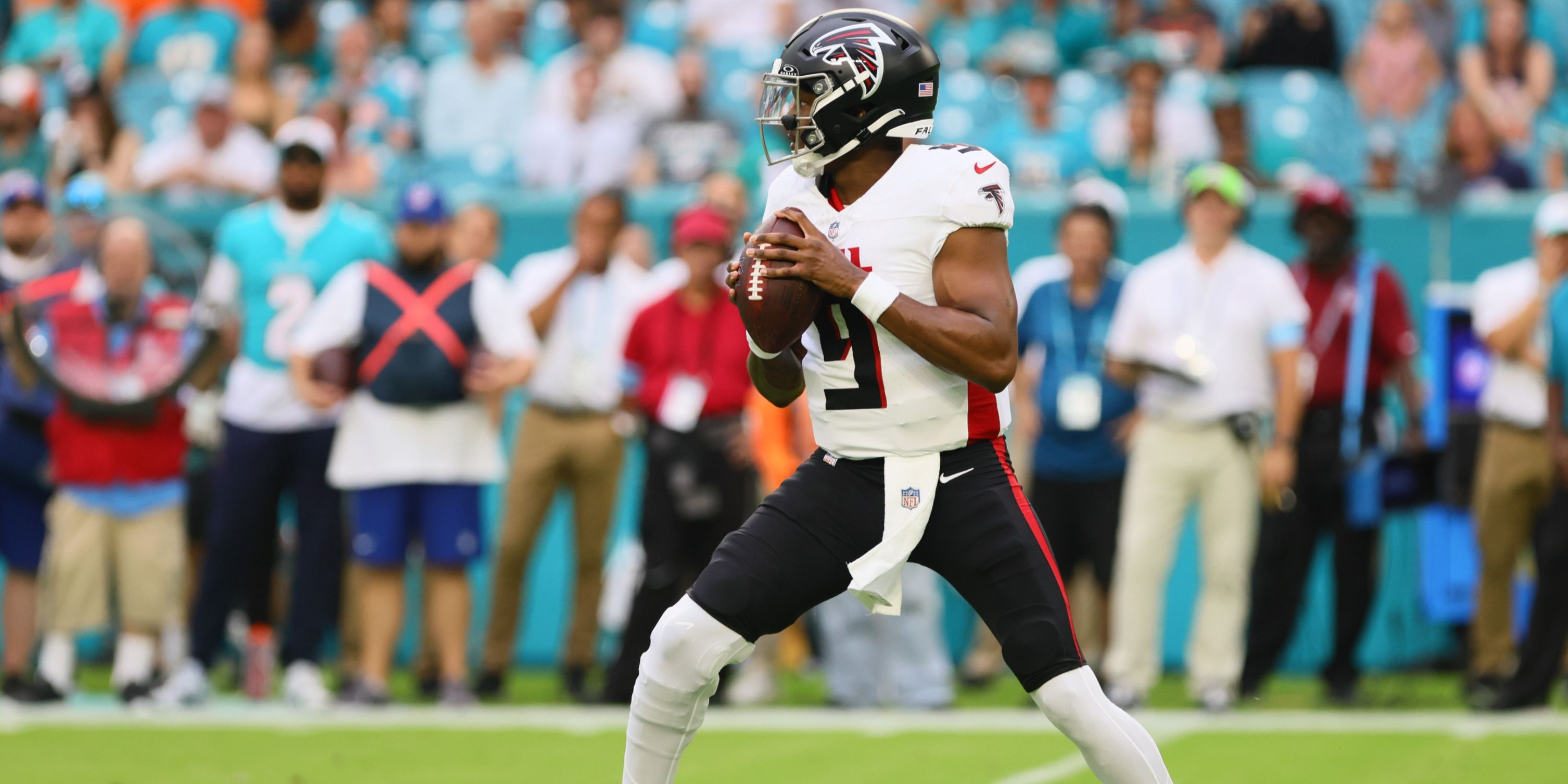 Falcons QB Michael Penix Jr. drops back to throw pass