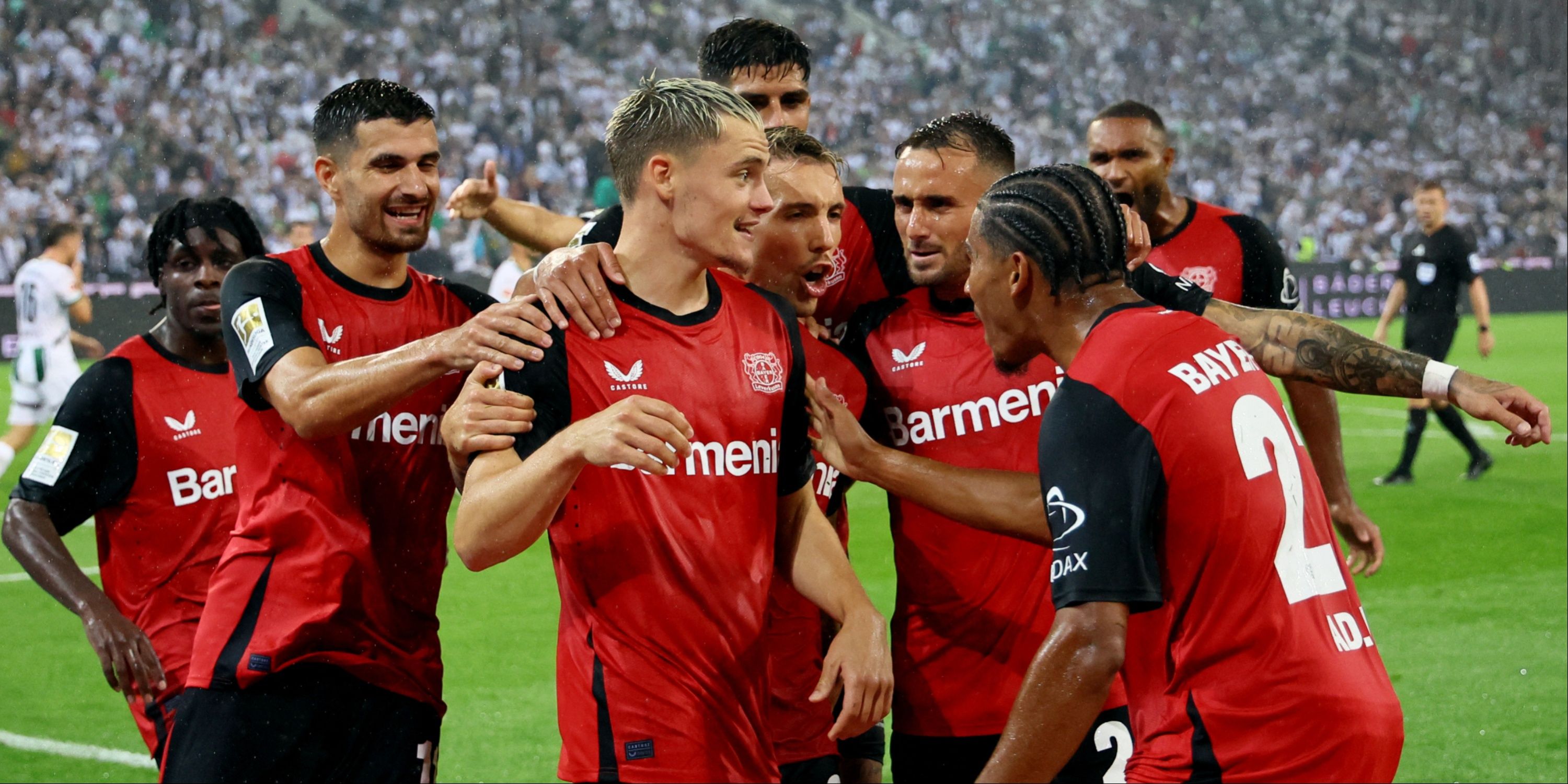 Bayer Leverkusen players celebrate