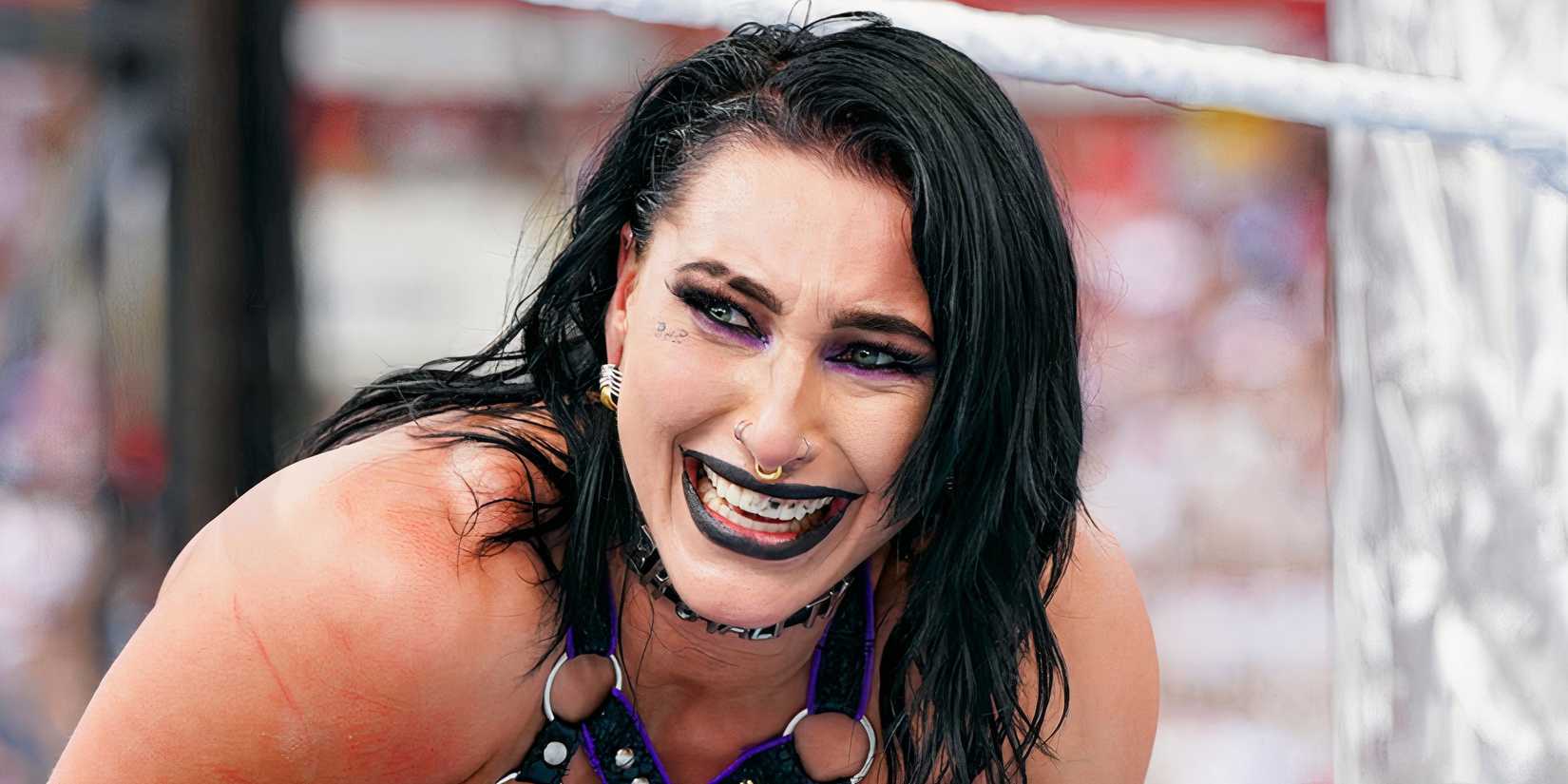 Chance Ripley Rhea Ripley Popped Her Dislocated Shoulder Back In at WWE SummerSlam