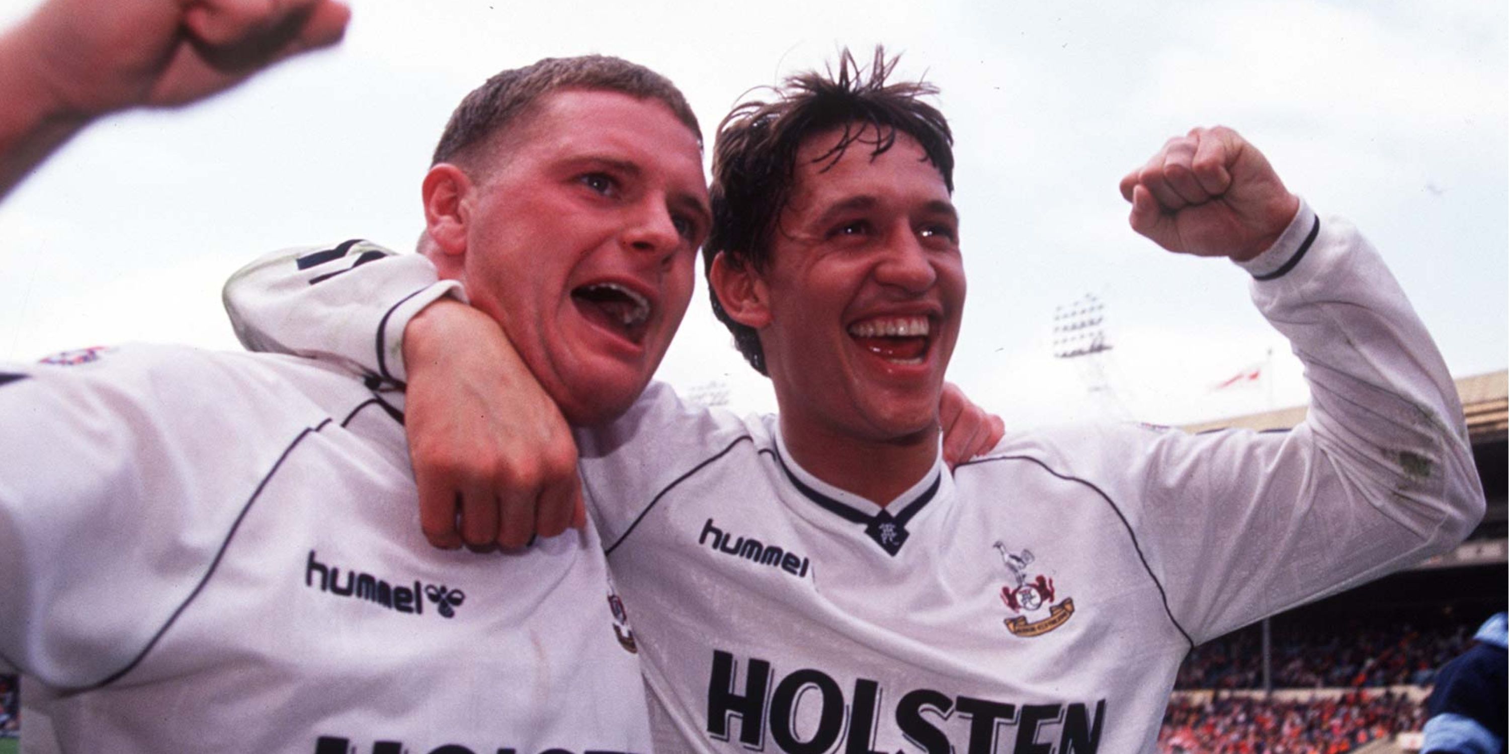 Paul Gascoigne and Gary Lineker celebrate Tottenham's 3-1 victory against Arsenal