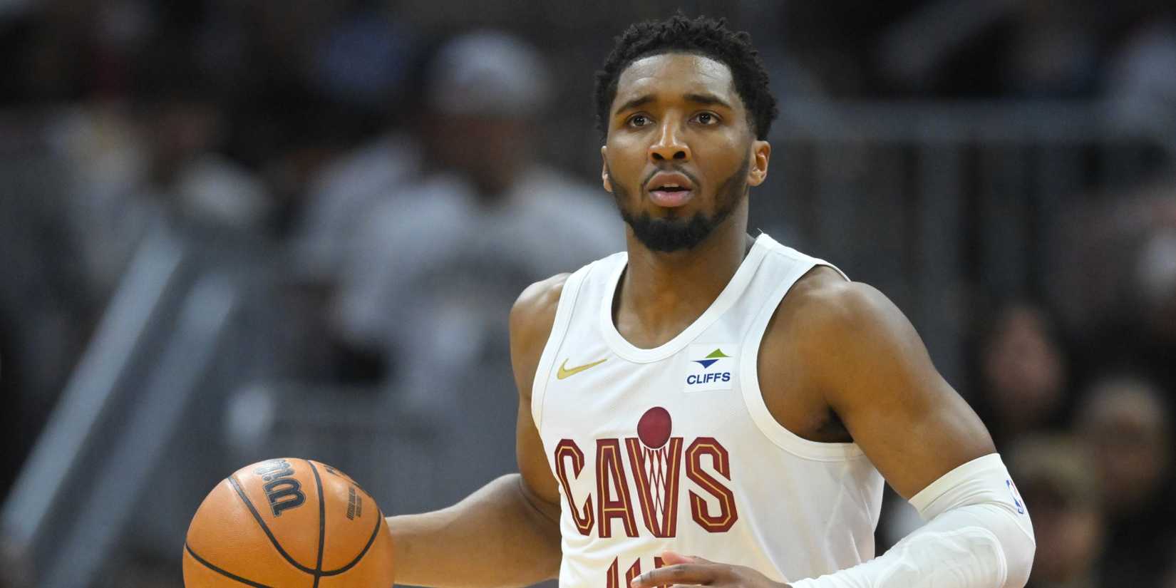Donovan Mitchell Cleveland Cavaliers