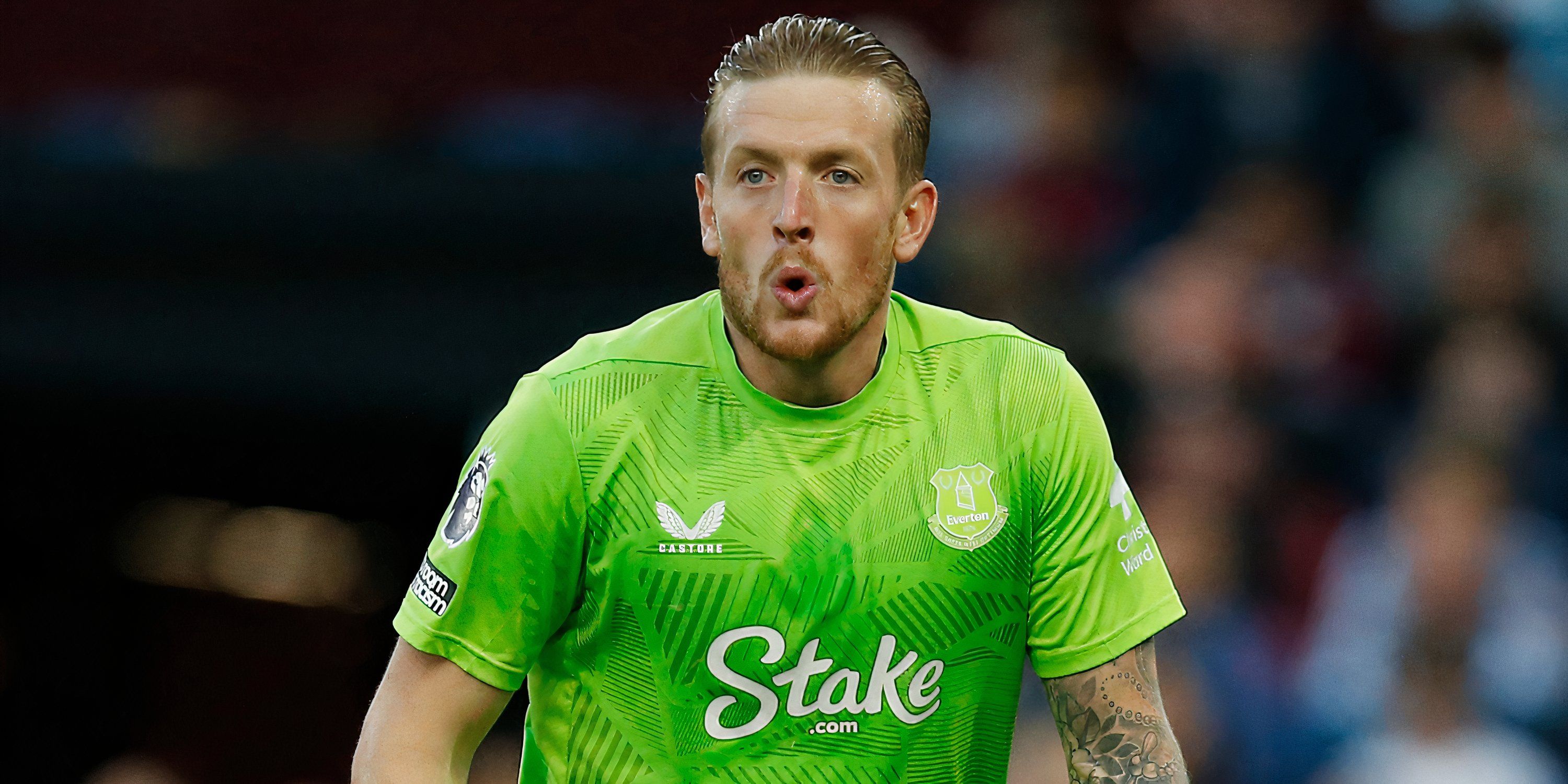 Everton goalkeeper Jordan Pickford in action