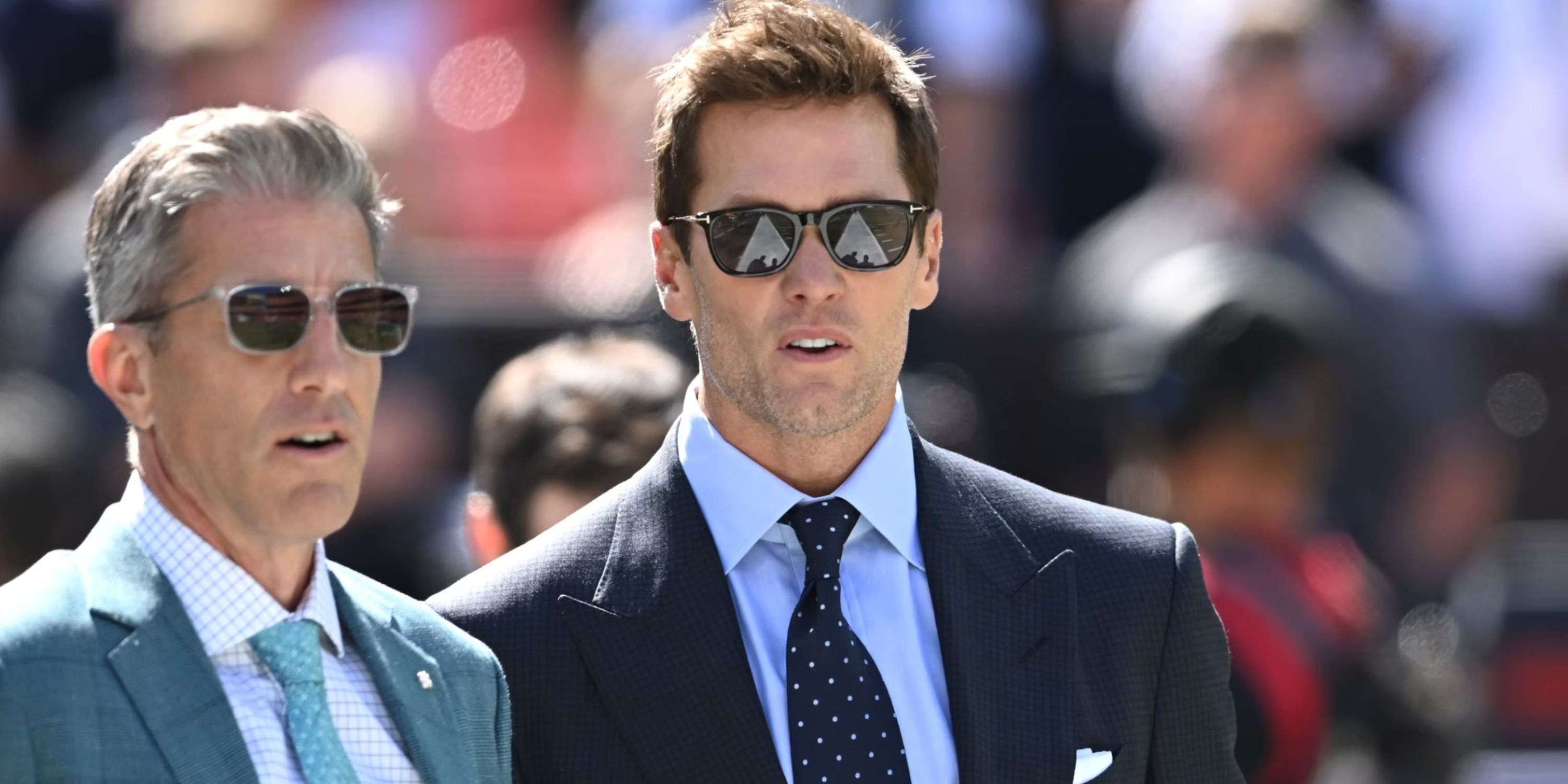 Kevin Burkhardt, Tom Brady