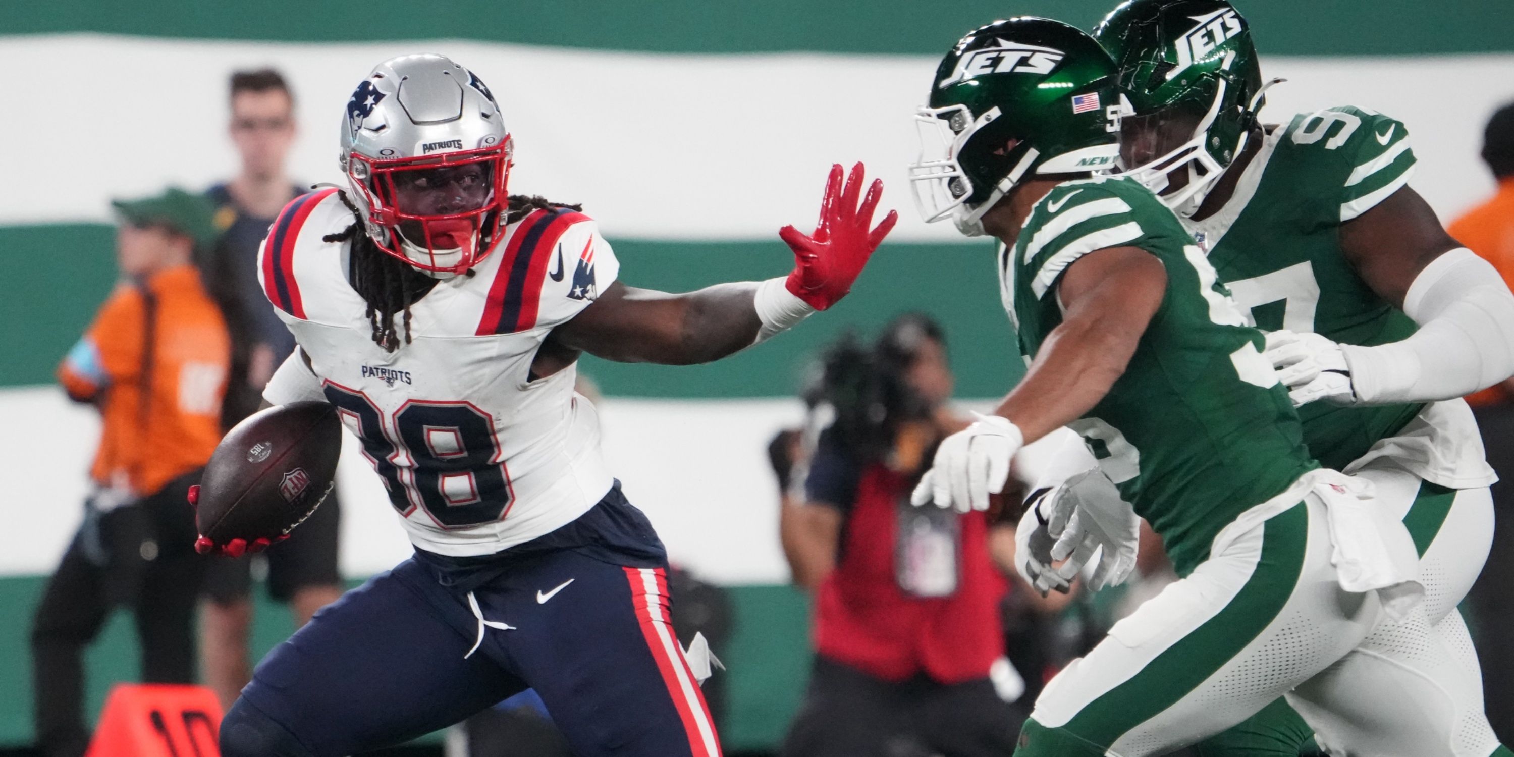 Rhamondre Stevenson New England Patriots RB vs New York Jets