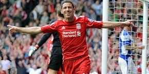 Maxi Rodriguez playing for Liverpool