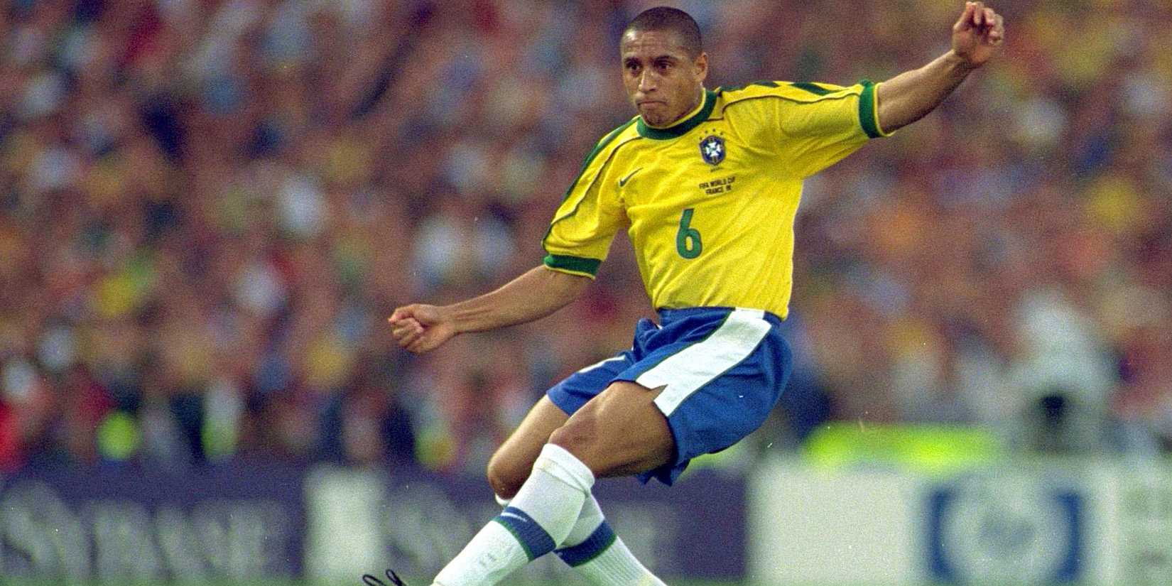 10 Greatest Wing-Backs in Football History [Ranked]