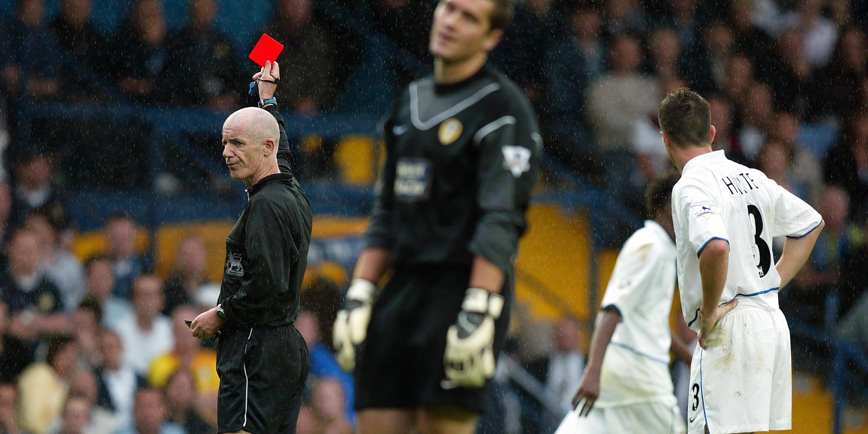 Roque Junior receiving a red card for Leeds United