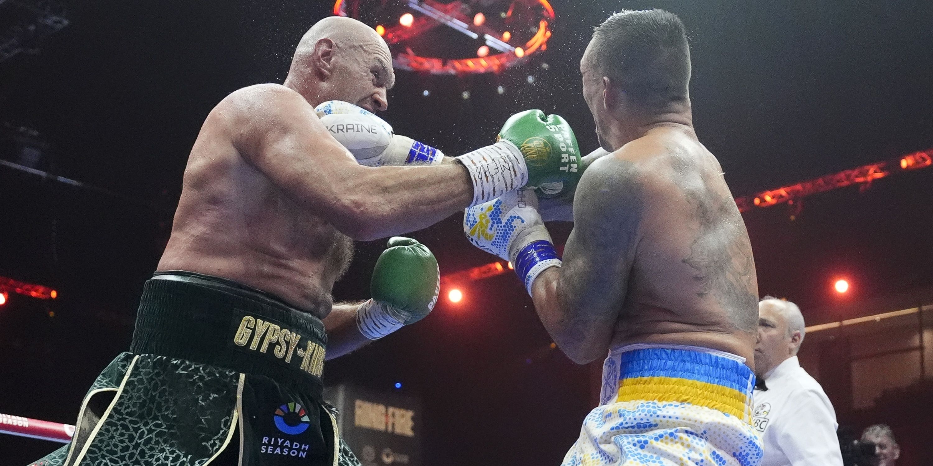 How Usyk's Southpaw Mastery Neutralized Joshua's Power Advantage