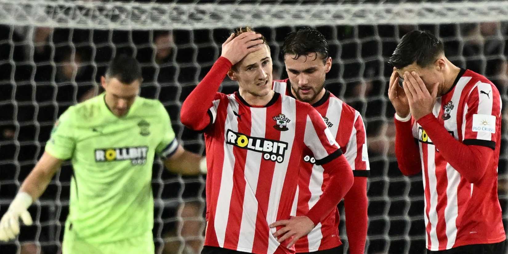 10 Teams With the Most Losses in Premier League History [Ranked]