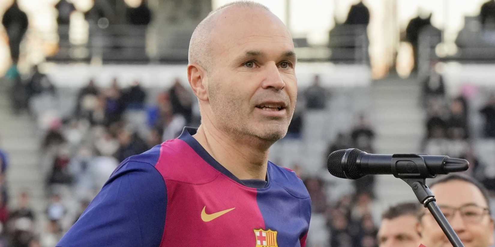 Andres Iniesta named his four best midfielders