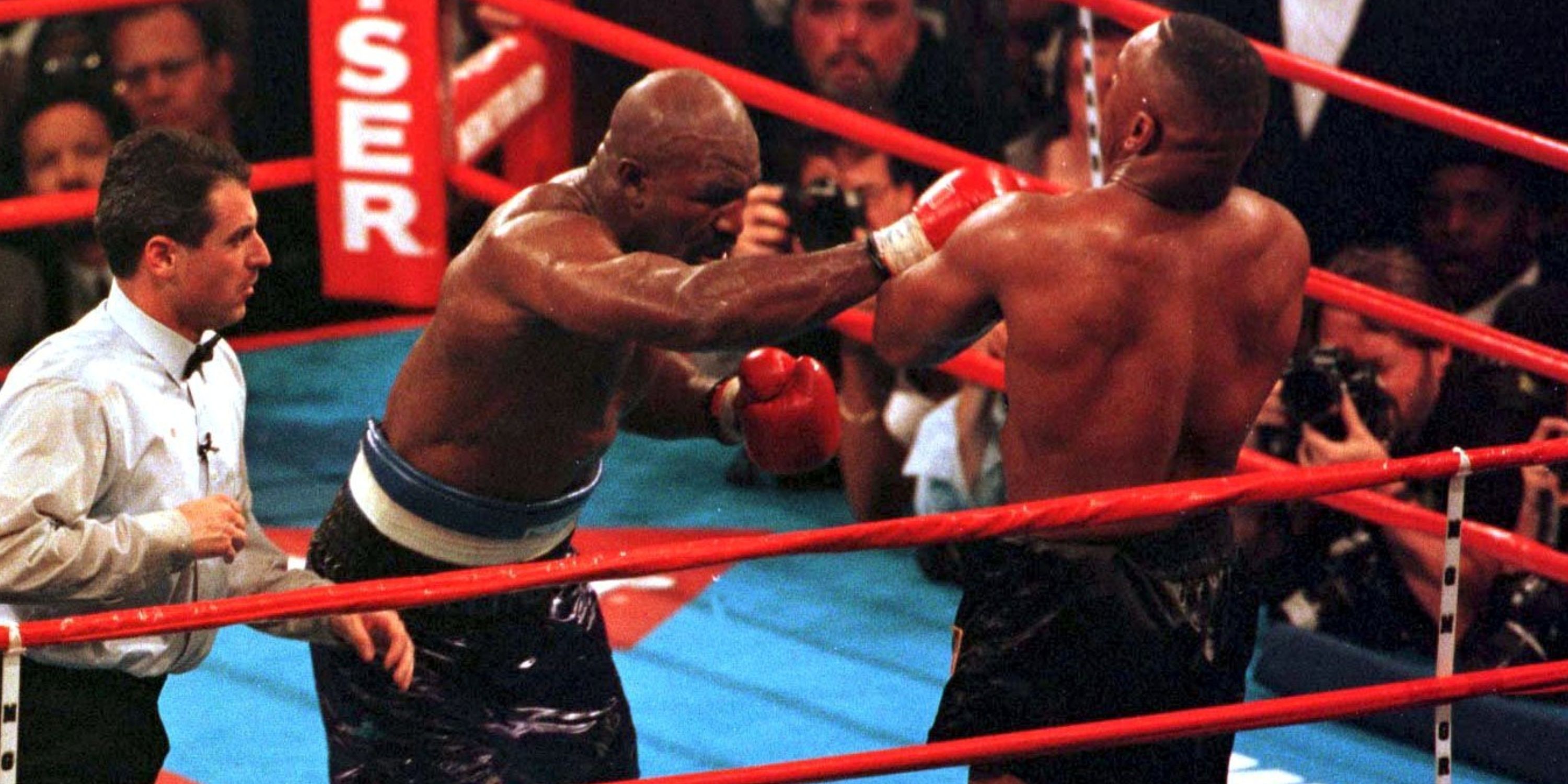 Mike Tyson Explained What He was Thinking When He Bit Evander Holyfield ...