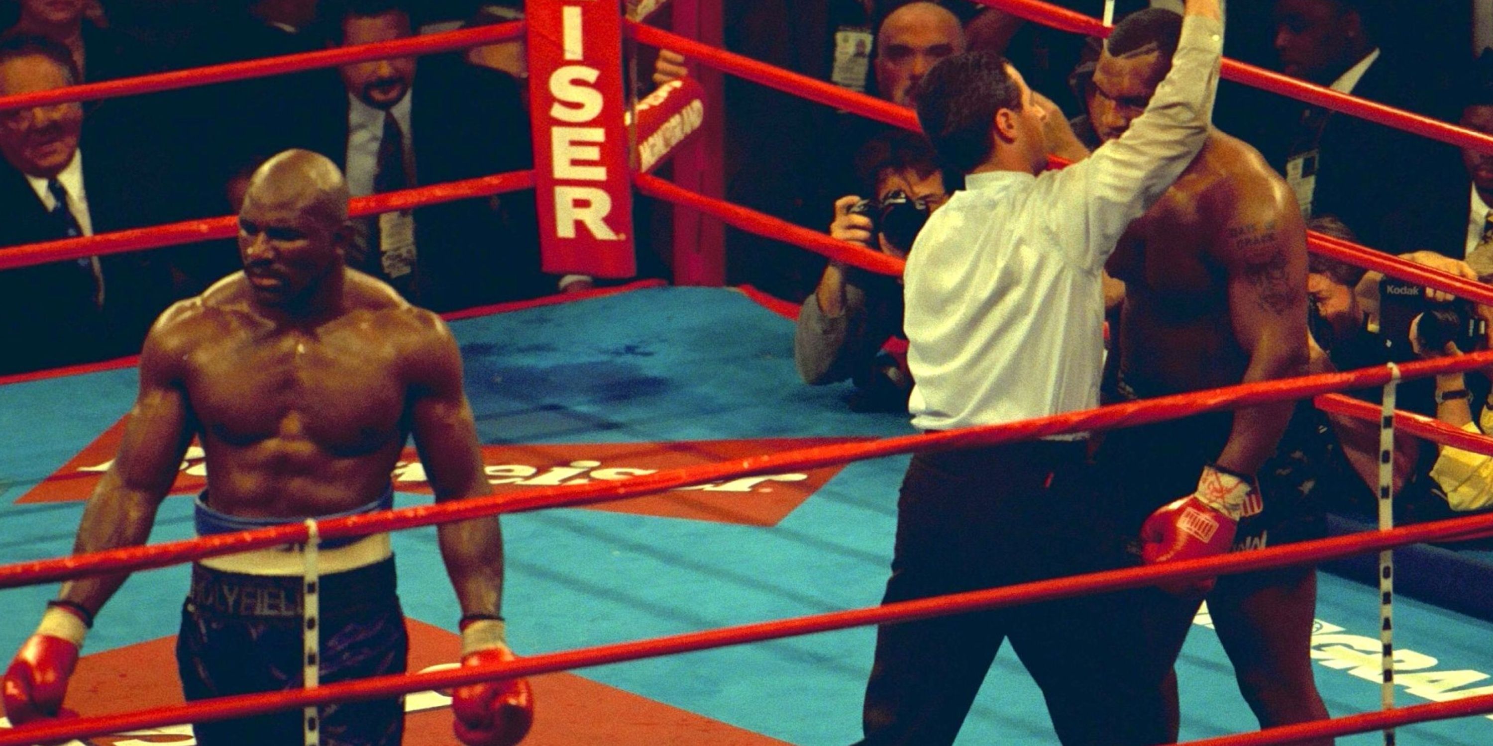Mike Tyson Explained What He was Thinking When He Bit Evander Holyfield ...