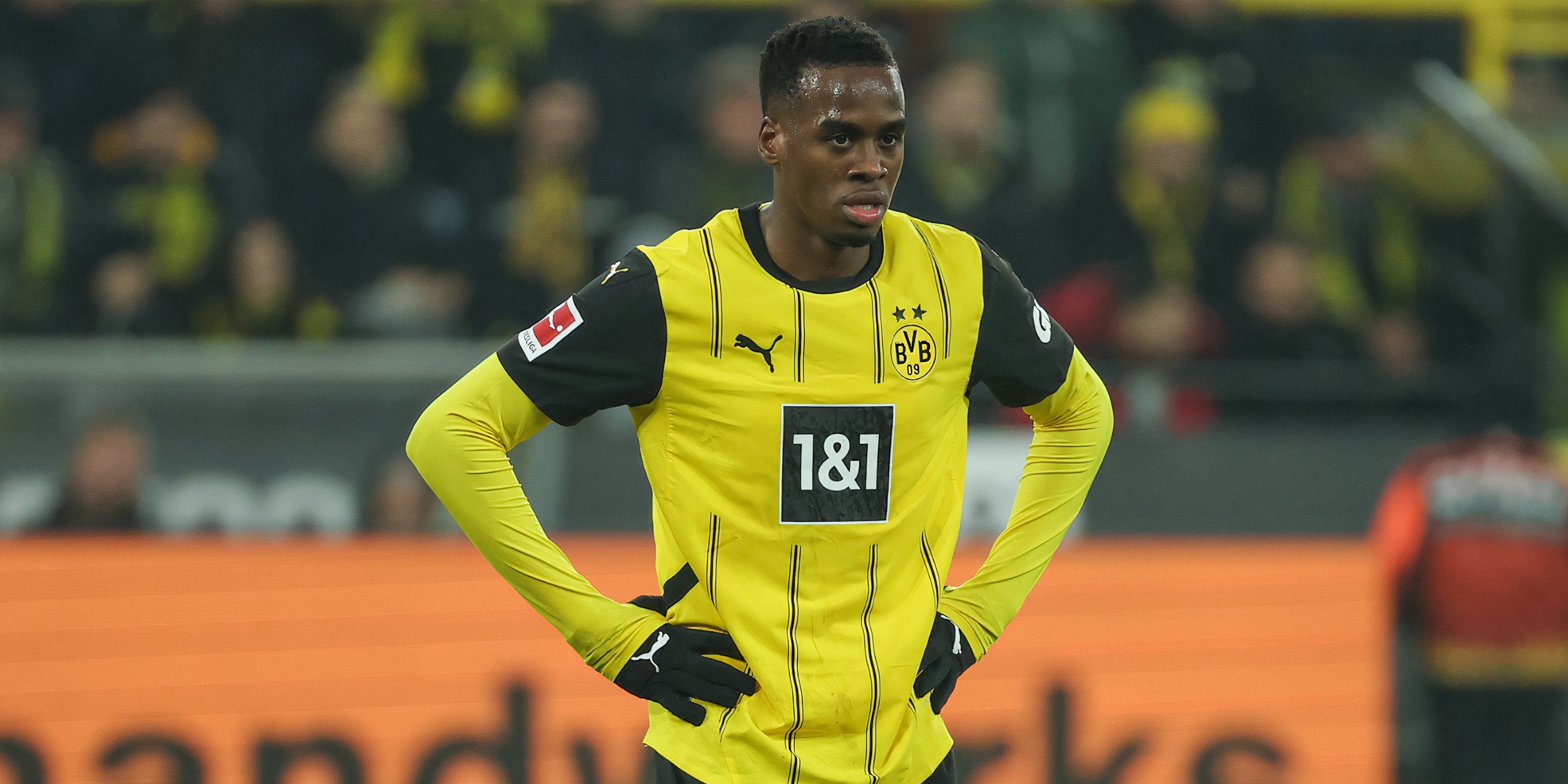 Jamie Gittens in action for Borussia Dortmund