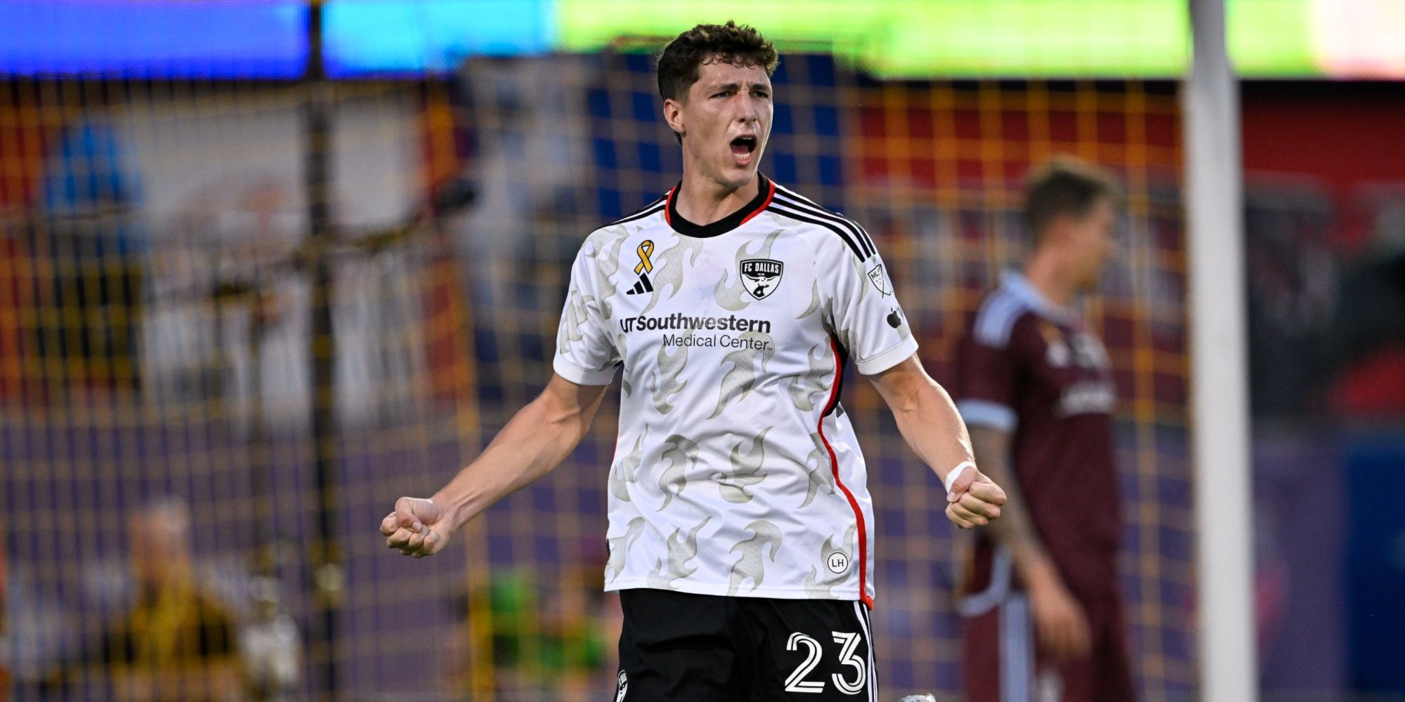 FC Dallas forward Logan Farrington