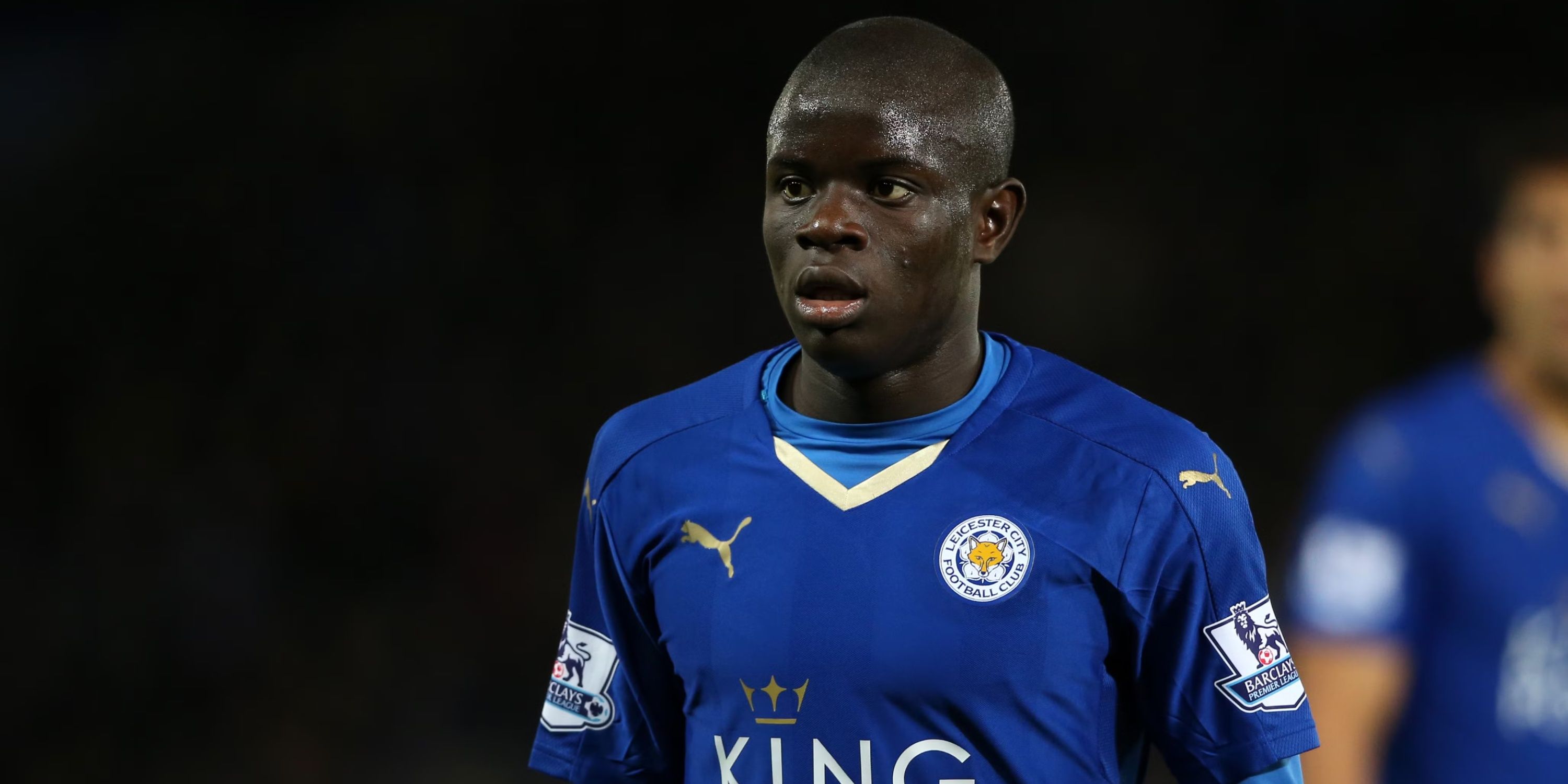 10 Greatest Defensive Midfielders in Football History [Ranked]