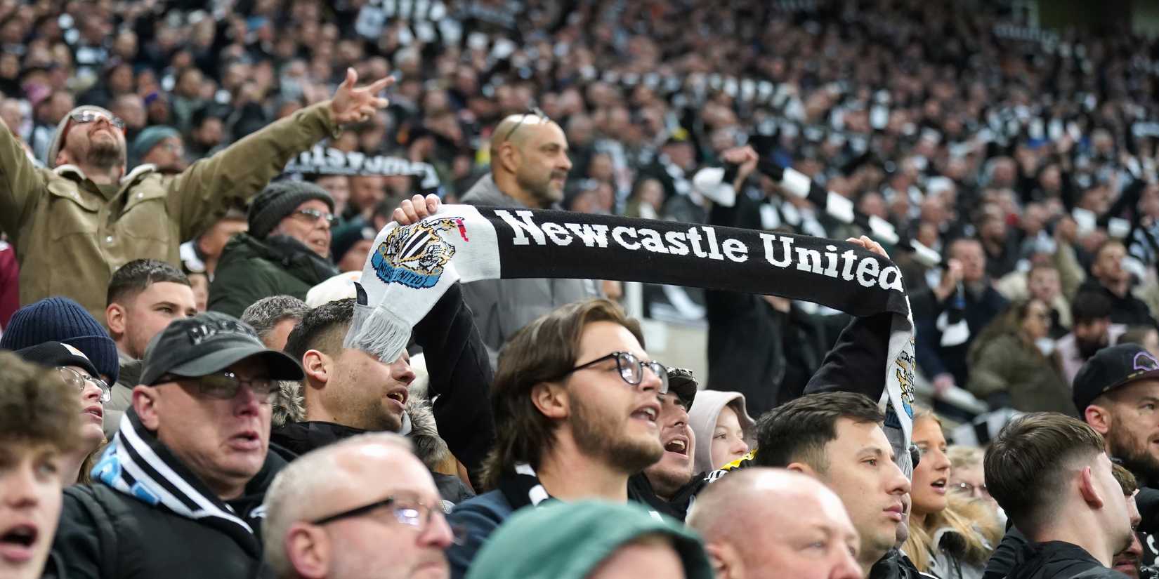 Newcastle fans vs Arsenal