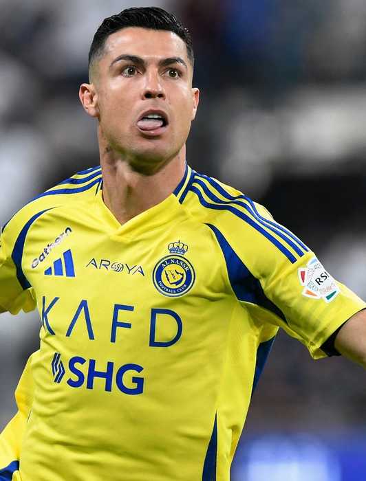 The Incredible Story of how Ronaldo convinced Fergie to Sign him for ...