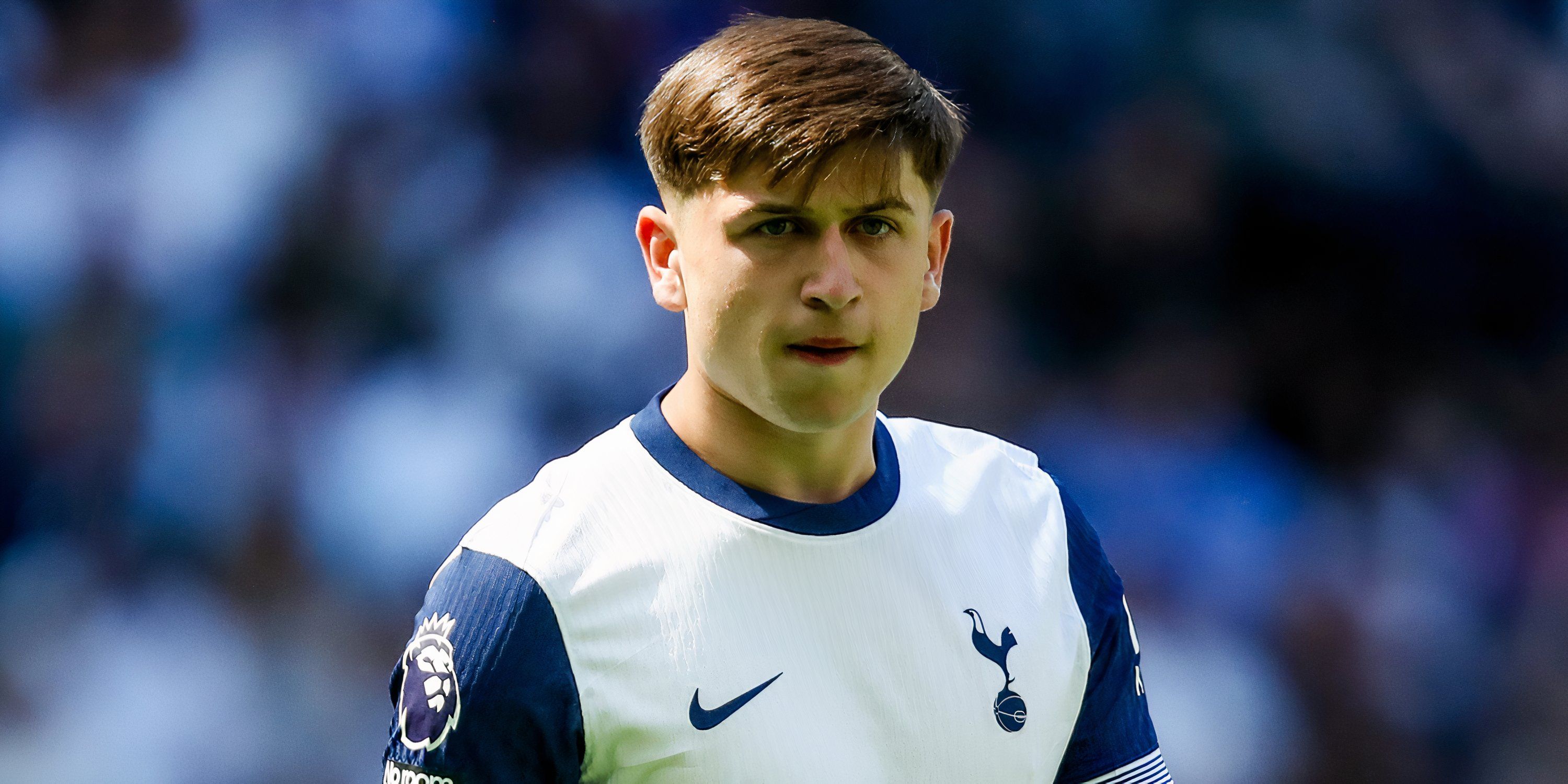 Mikey Moore in action for Tottenham Hotspur