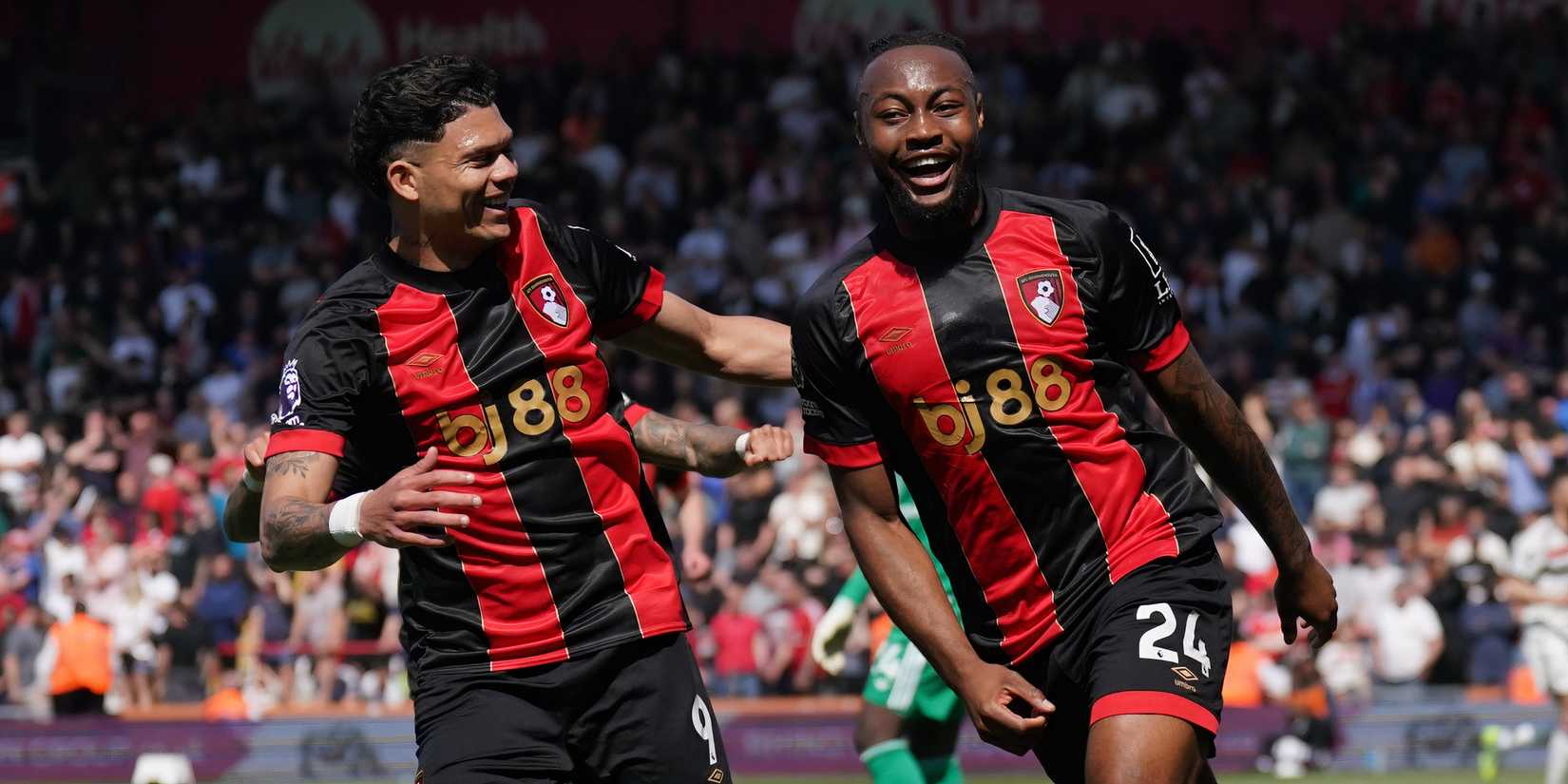 Evanilson and Antoine Semenyo celebrating after a Bournemouth goal