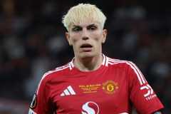 Alejandro Garnacho in action for Manchester United