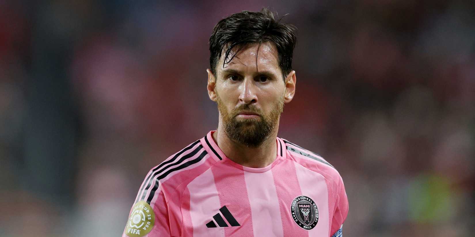 10 Best Playmakers in Football History [Ranked]