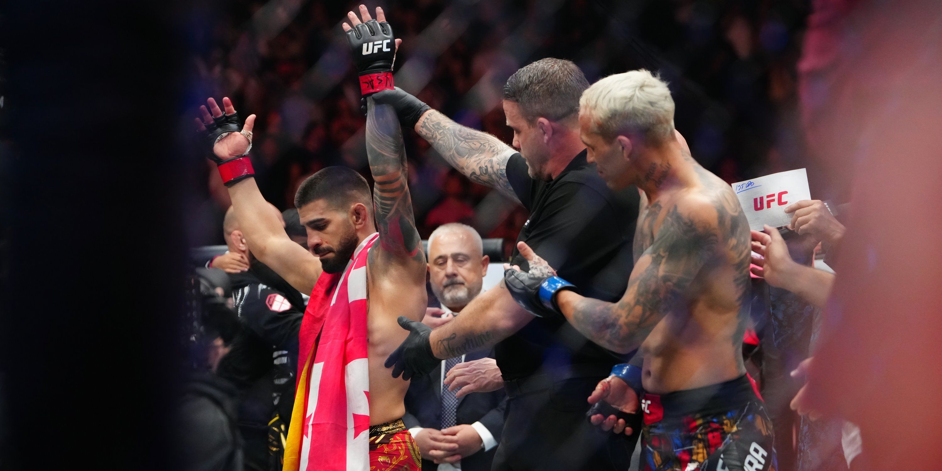 Ilia Topuria Knocks Charles Oliveira Out in First Round at UFC 317